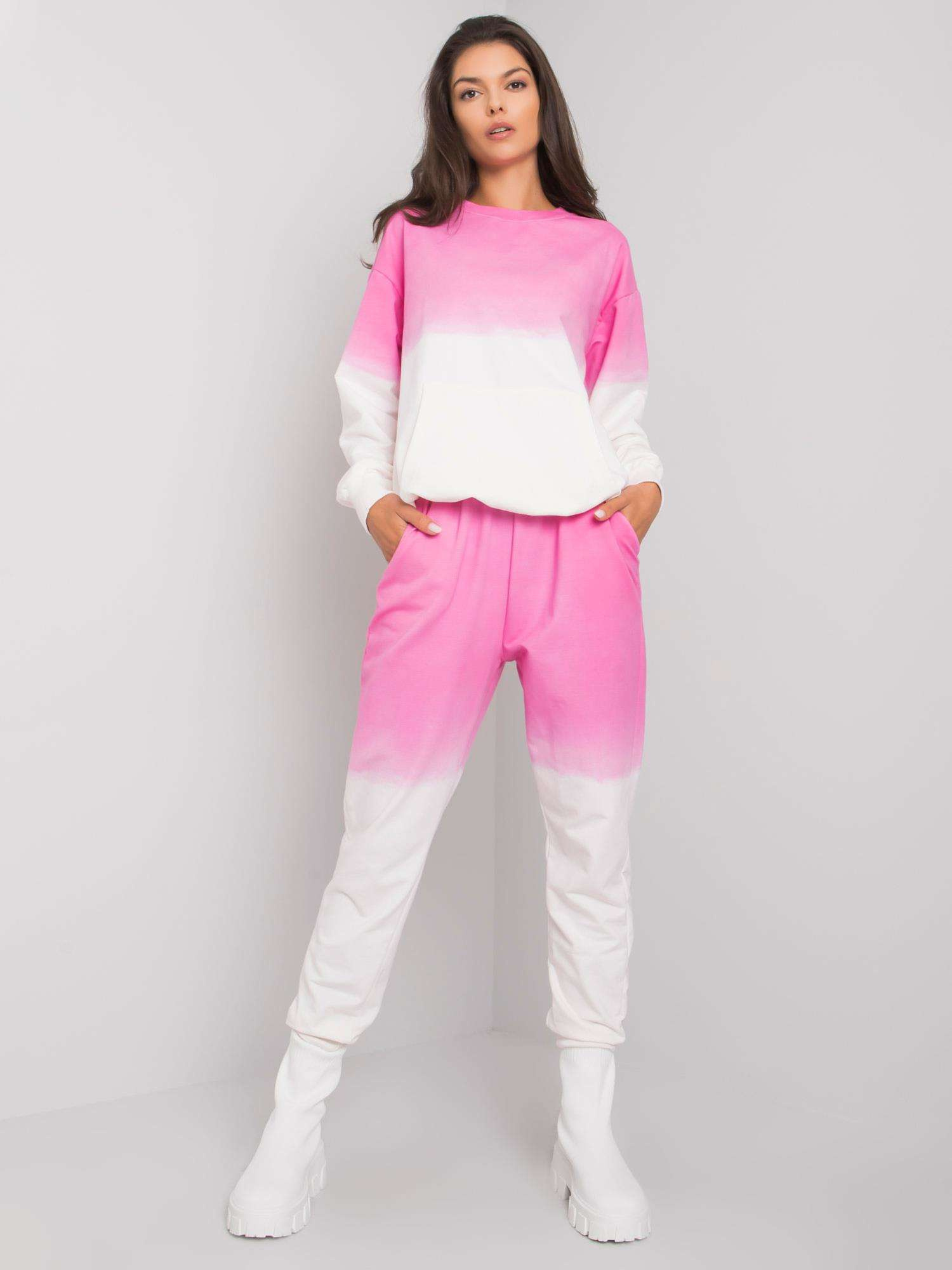 Ružovo-biela dámska tepláková súprava FA-KMPL-7296.04P-pink Veľkosť: ONE SIZE
