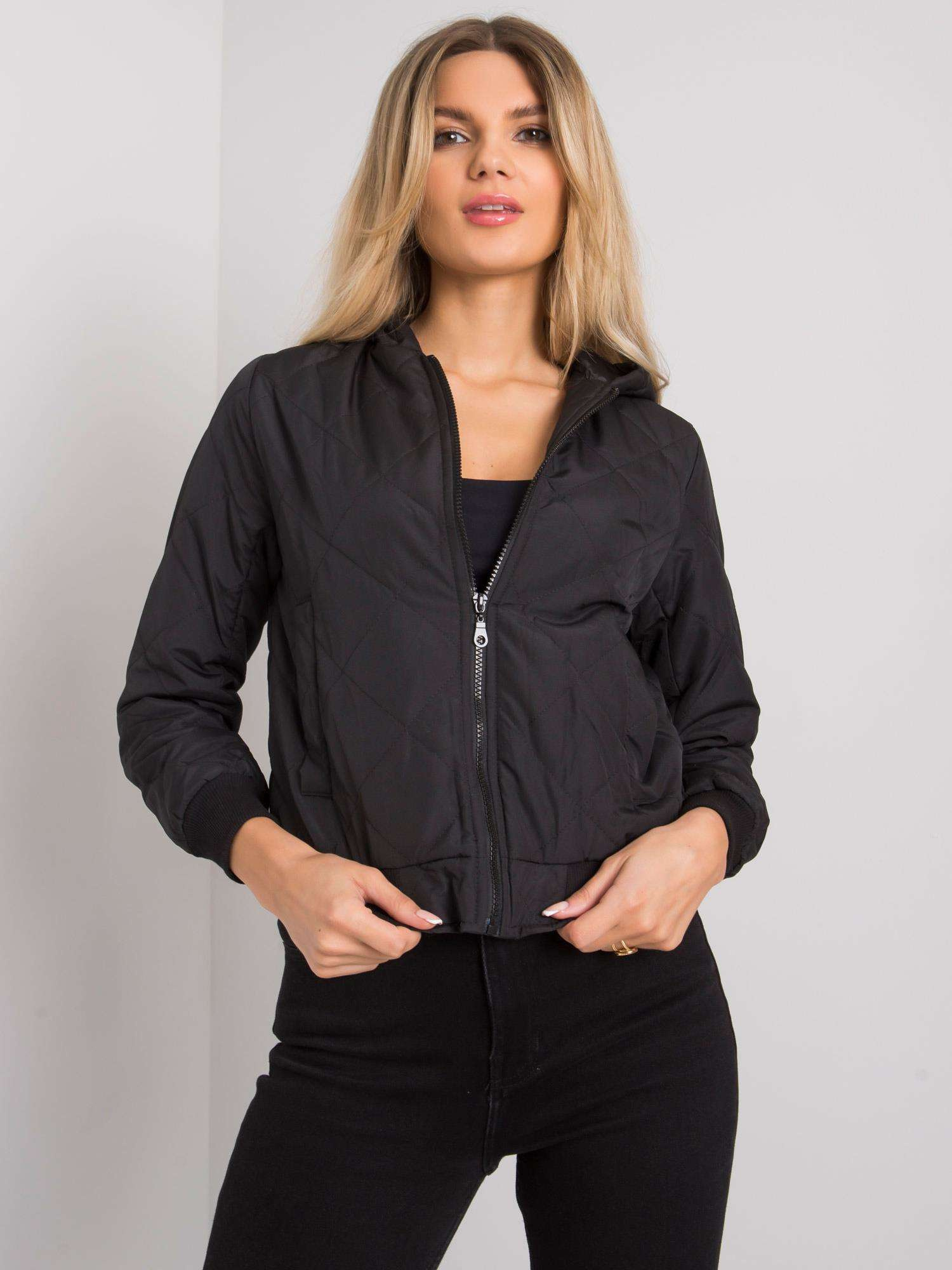 Čierna prešívaná bunda Larah EM-KR-617.55-black Veľkosť: S