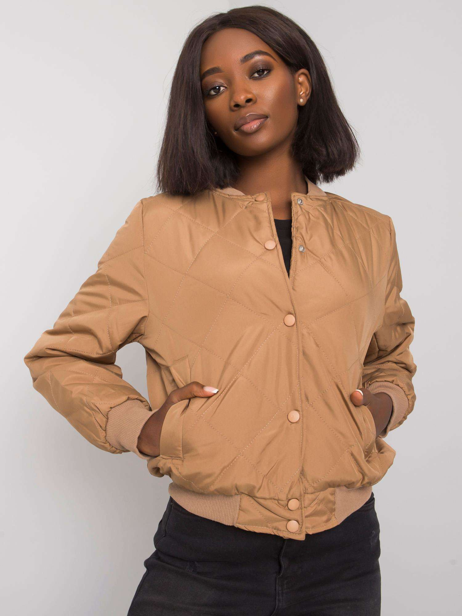Béžový prešívaný bomber EM-KR-616.29-beige Veľkosť: S