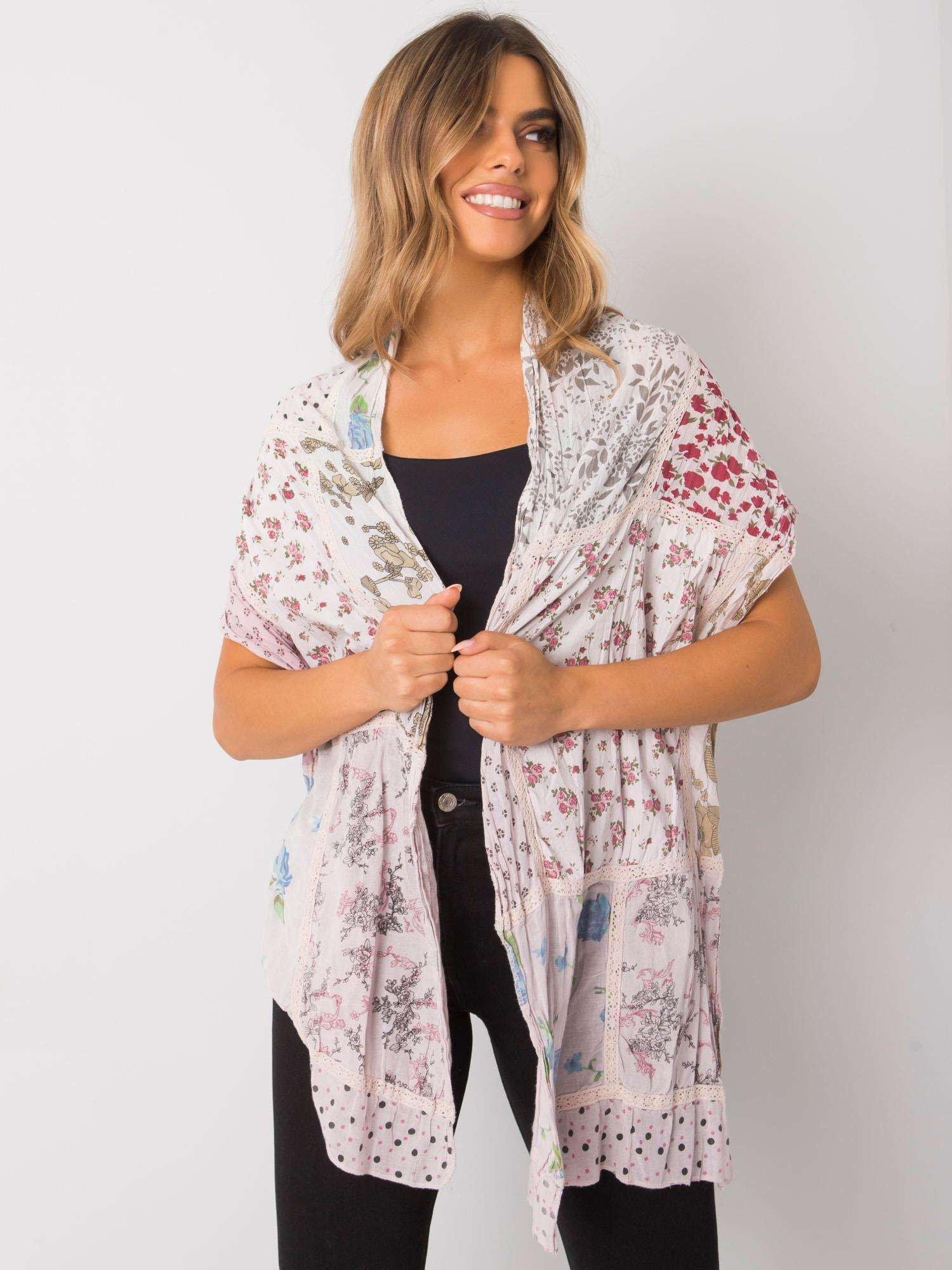 Svetlo ružova šatka s potlačou AT-CH-0772-light pink Veľkosť: ONE SIZE