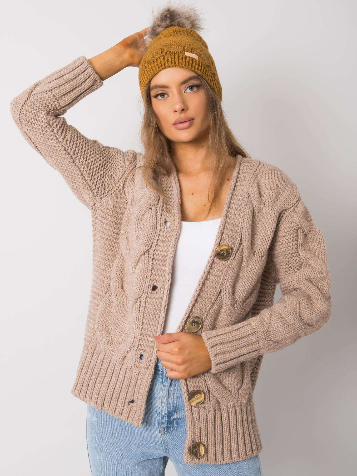 Horčicová čiapka s chlpatym brmbolcom -JK-SK-11.69-dark yellow Veľkosť: ONE SIZE