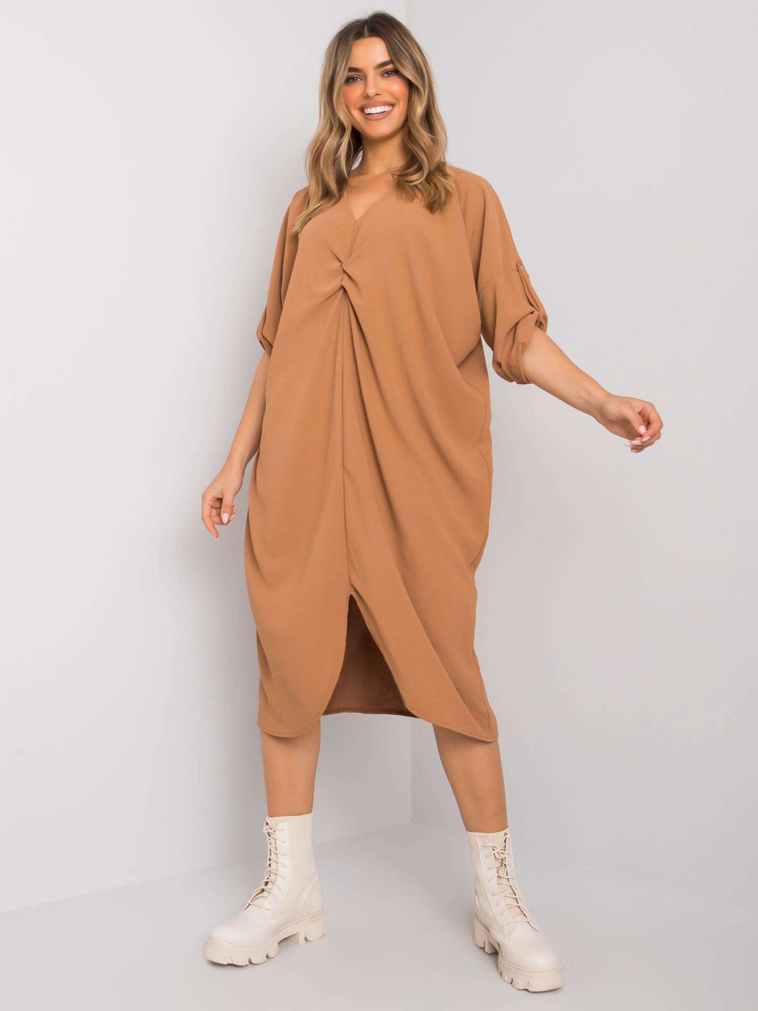Hnedé midi šaty -DHJ-SK-20148.20-camel Veľkosť: ONE SIZE