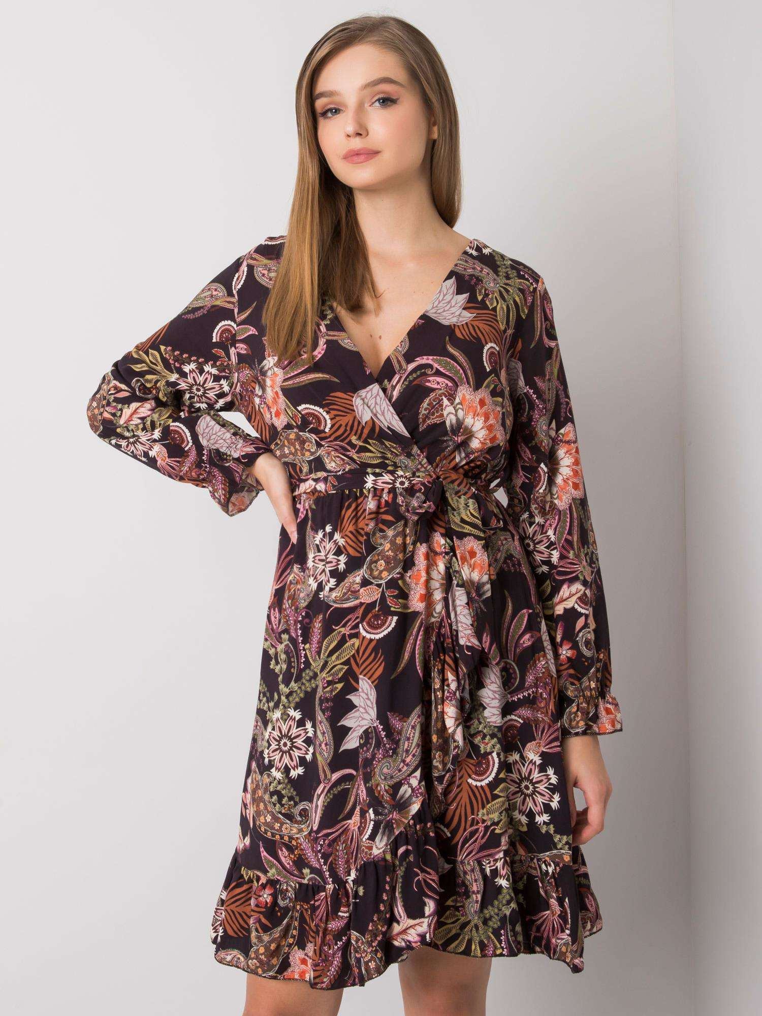 Čierne vzorované šaty s opaskom TW-SK-BI-H2515.38X-black Veľkosť: ONE SIZE