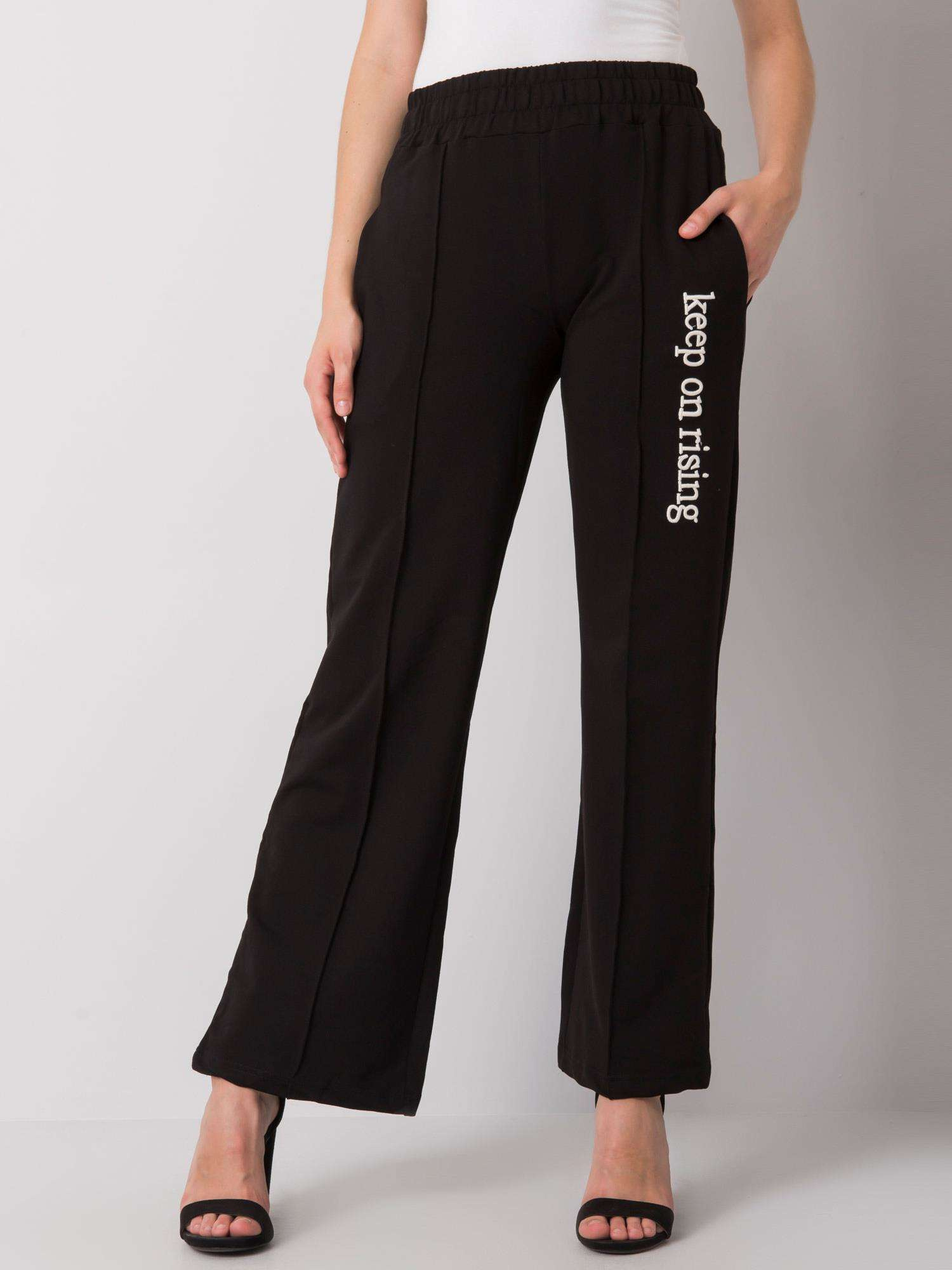 Čierne dámske športové nohavice FA-DR-6995.31X-black Veľkosť: S/M