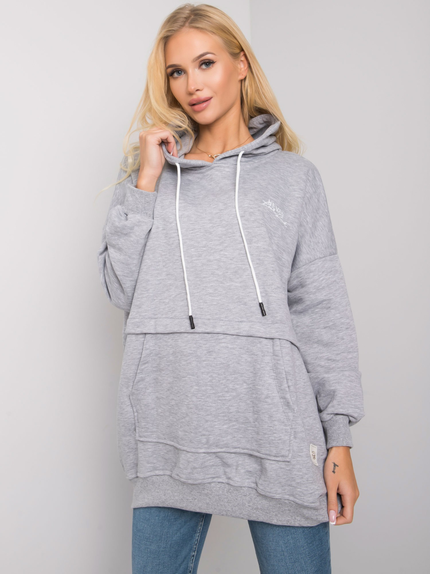 Šedá mikina s výšivkou Never Look Back RV-BL-7095.30P-grey Veľkosť: ONE SIZE