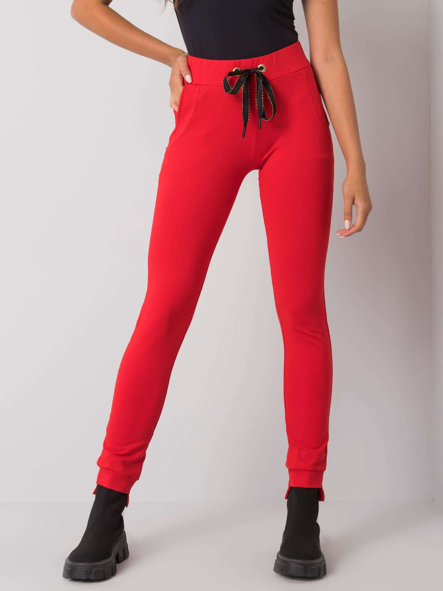 Červené tepláky s lesklými šňůrkami RV-DR-6202.27P-red Veľkosť: XL