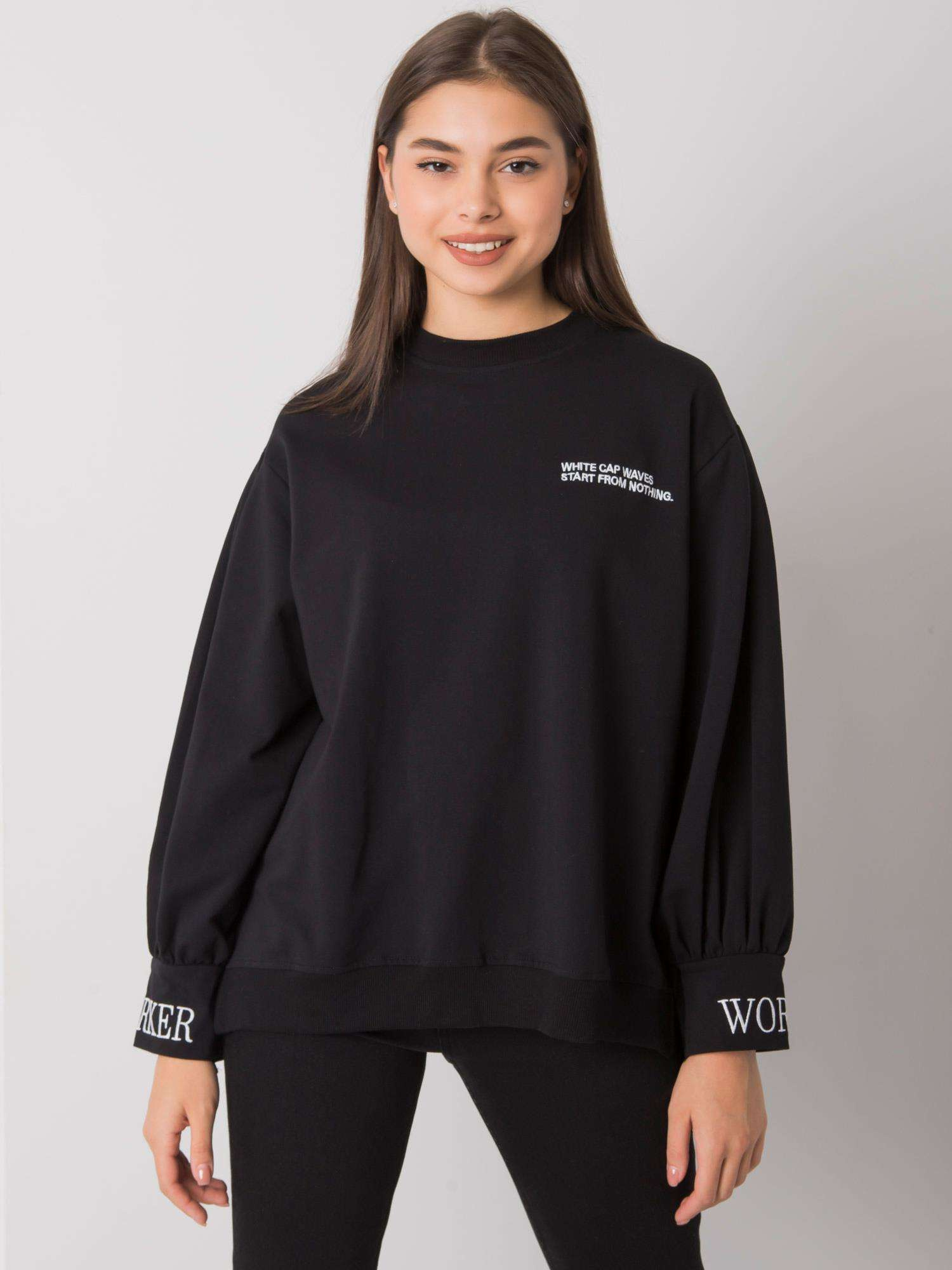 Čierna dámska mikina s nápismi RV-BL-7164.51P-black Veľkosť: ONE SIZE