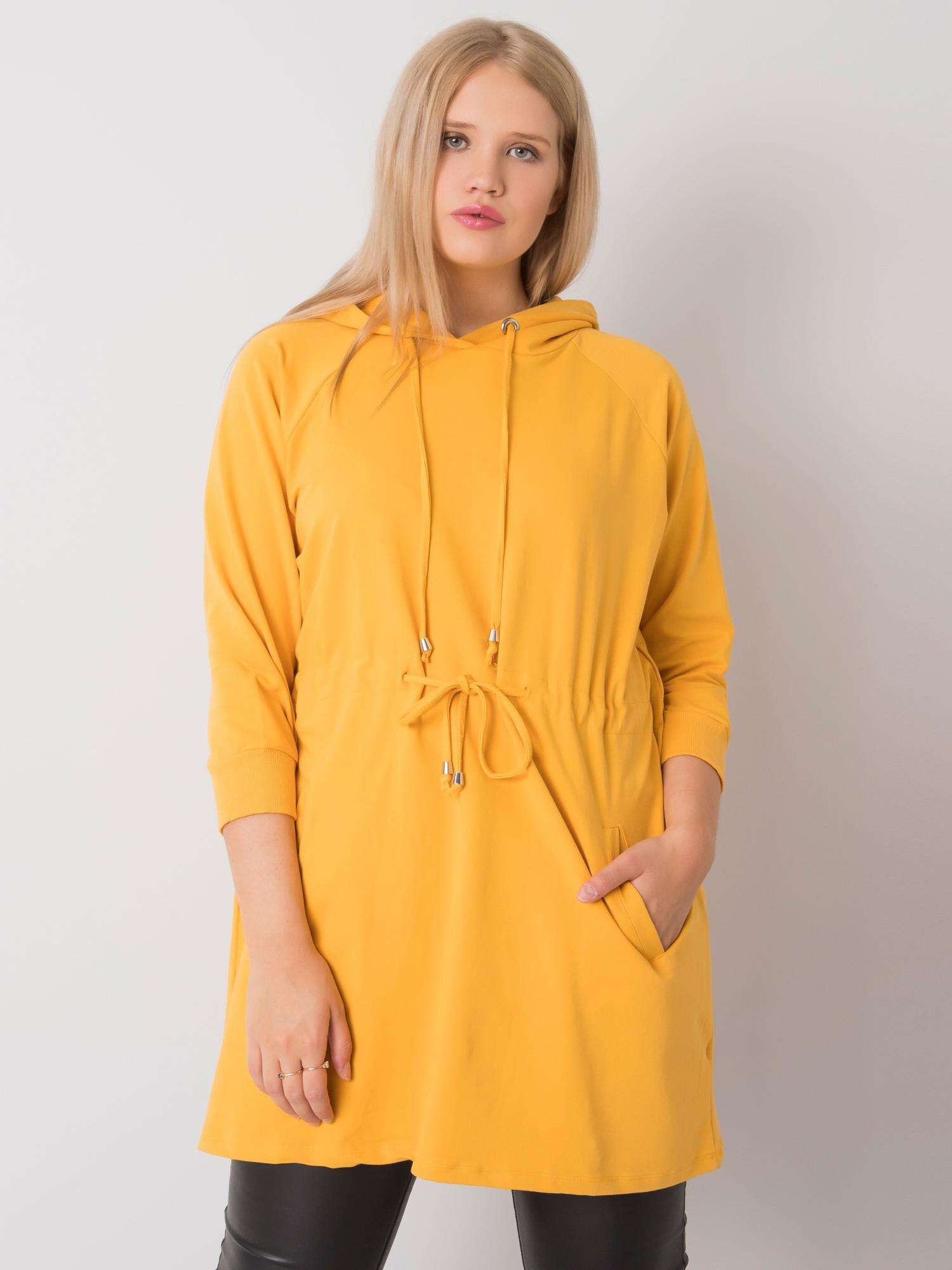 Žltá mikina so sťahovaním v páse -RV-BL-6853.10P-yellow Veľkosť: ONE SIZE