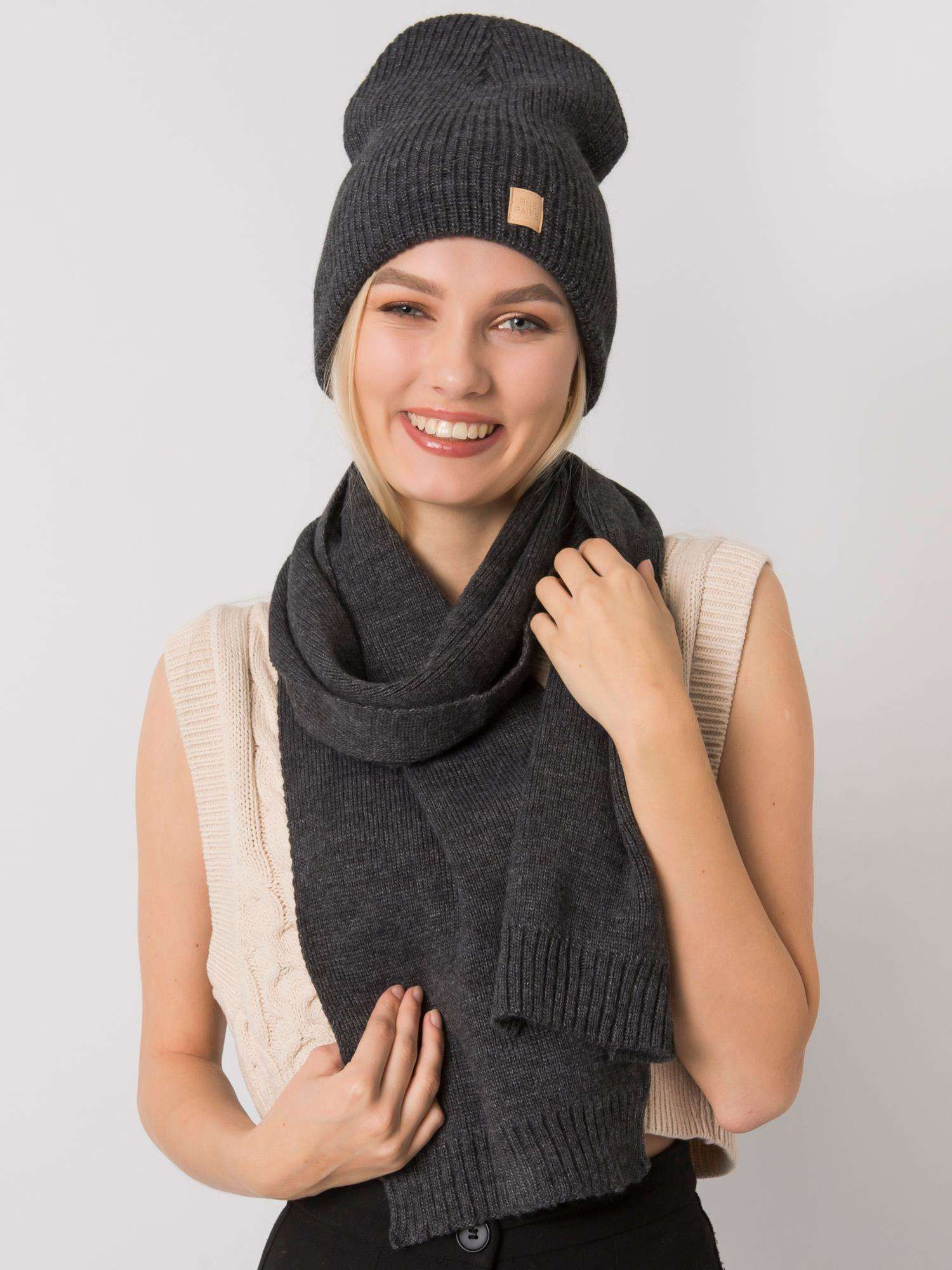 Antracitový set - čiapka + šál JK-KMPL-37.68 Veľkosť: ONE SIZE