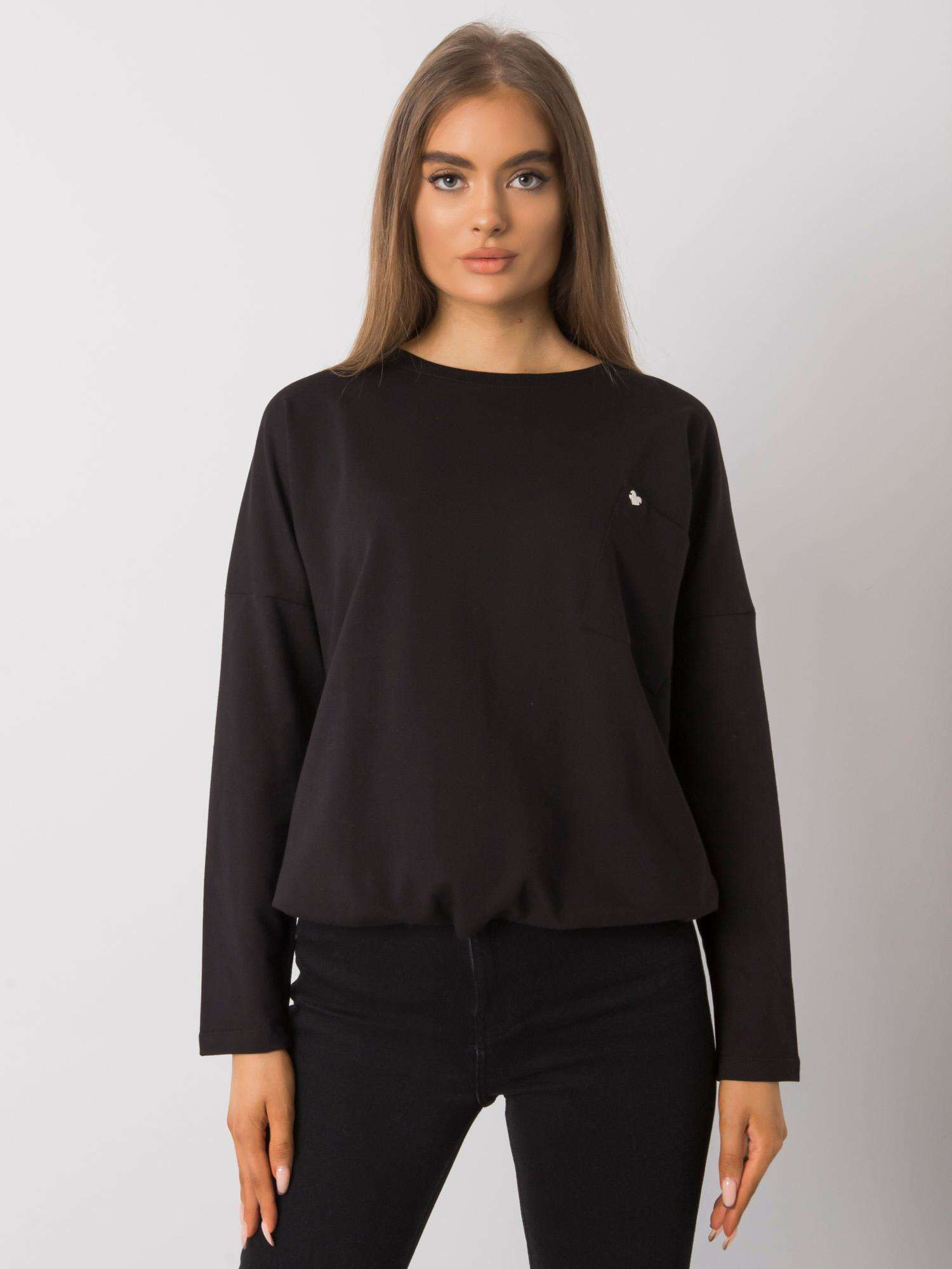 Čierne dámske tričko s náprsným vreckom RV-BZ-7199.05P-black Veľkosť: S/M
