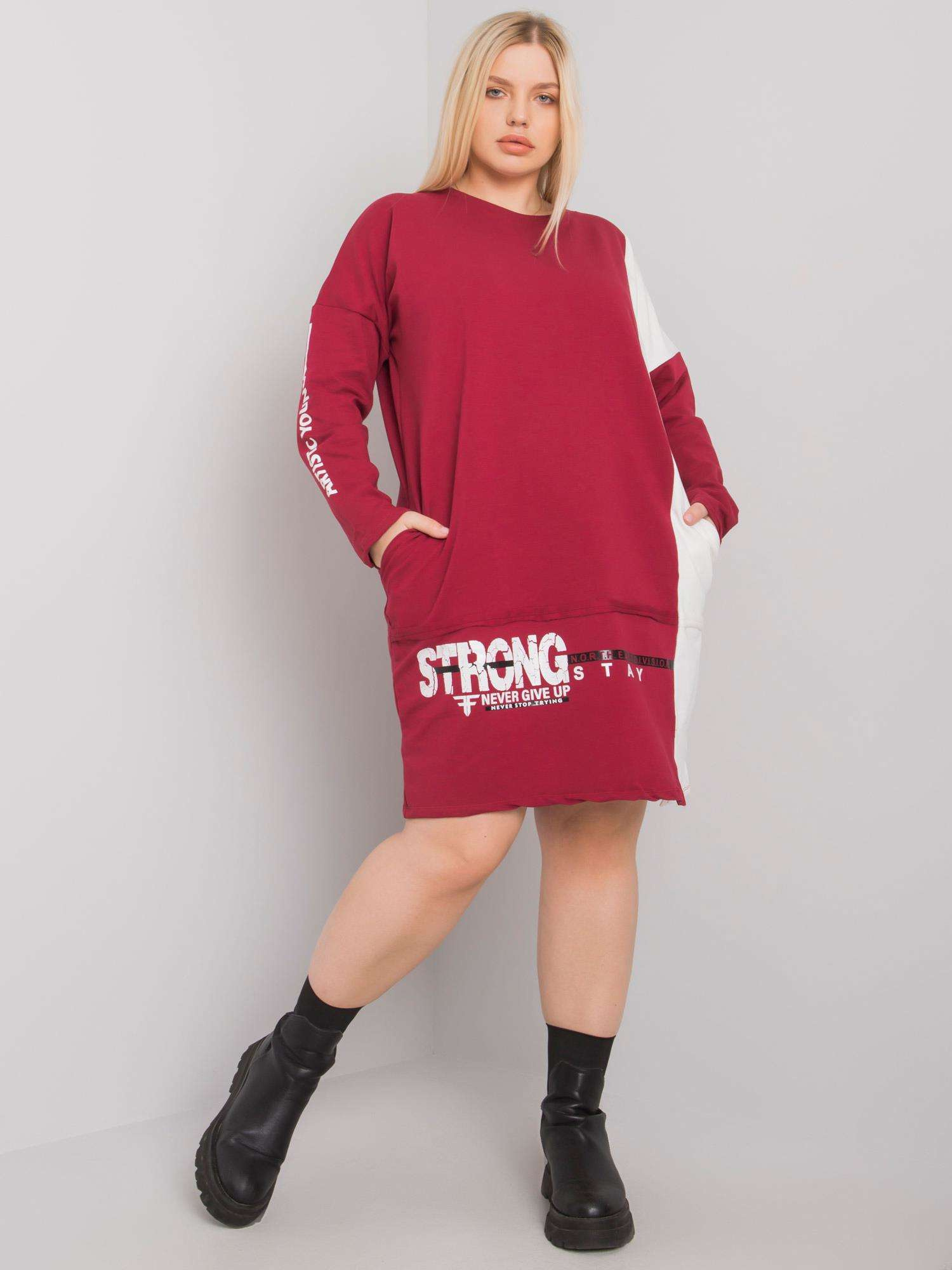 Vínová tunika s potlačou a pruhom RV-TU-7222.80P-bordo Veľkosť: ONE SIZE