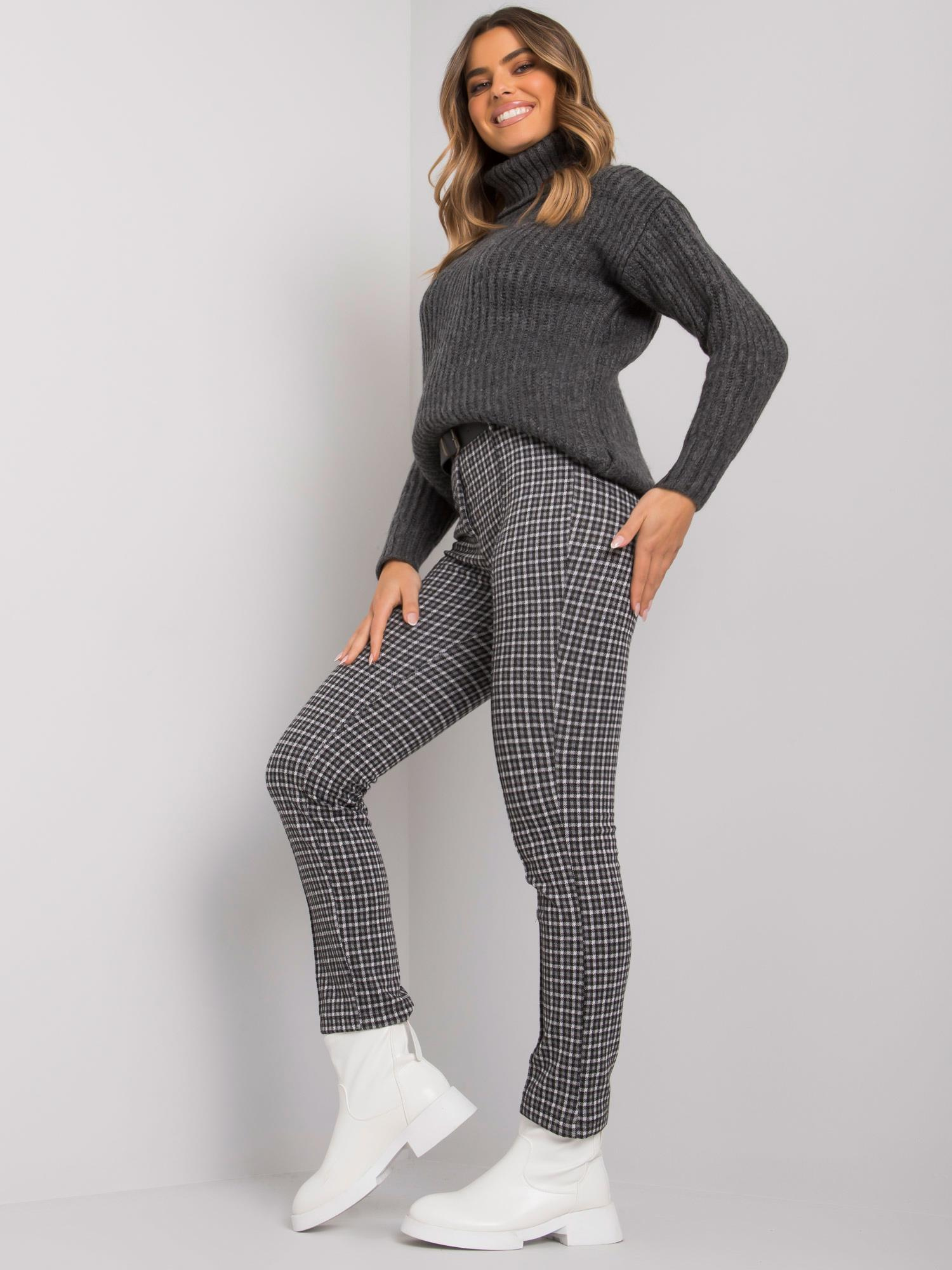 Čierno-sivé kockované nohavice -MT-SP-22045.03P-black-grey Veľkosť: 36