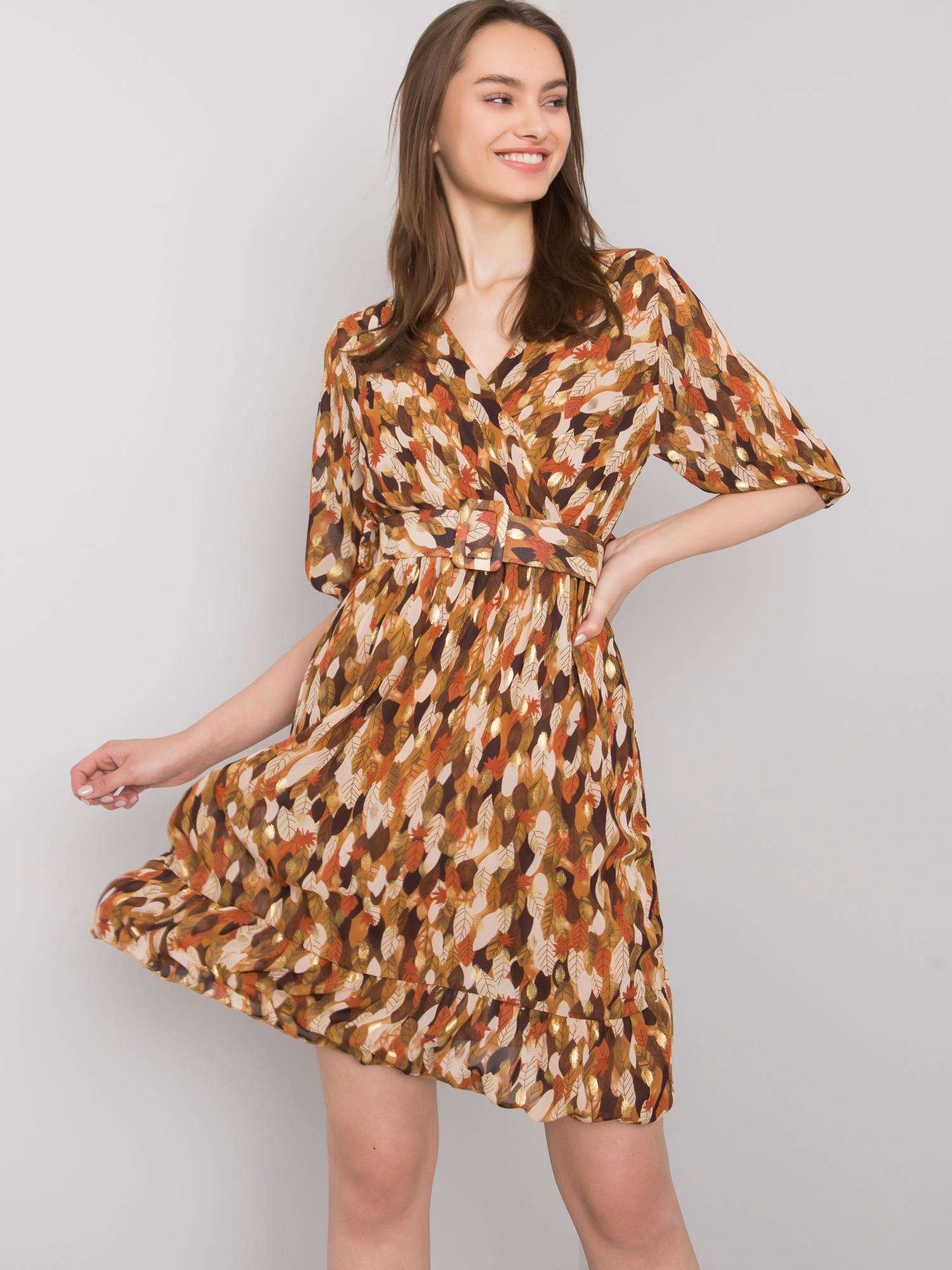 Hnedé dámske šaty s potlačou listov DHJ-SK-11332.67P-brown Veľkosť: ONE SIZE