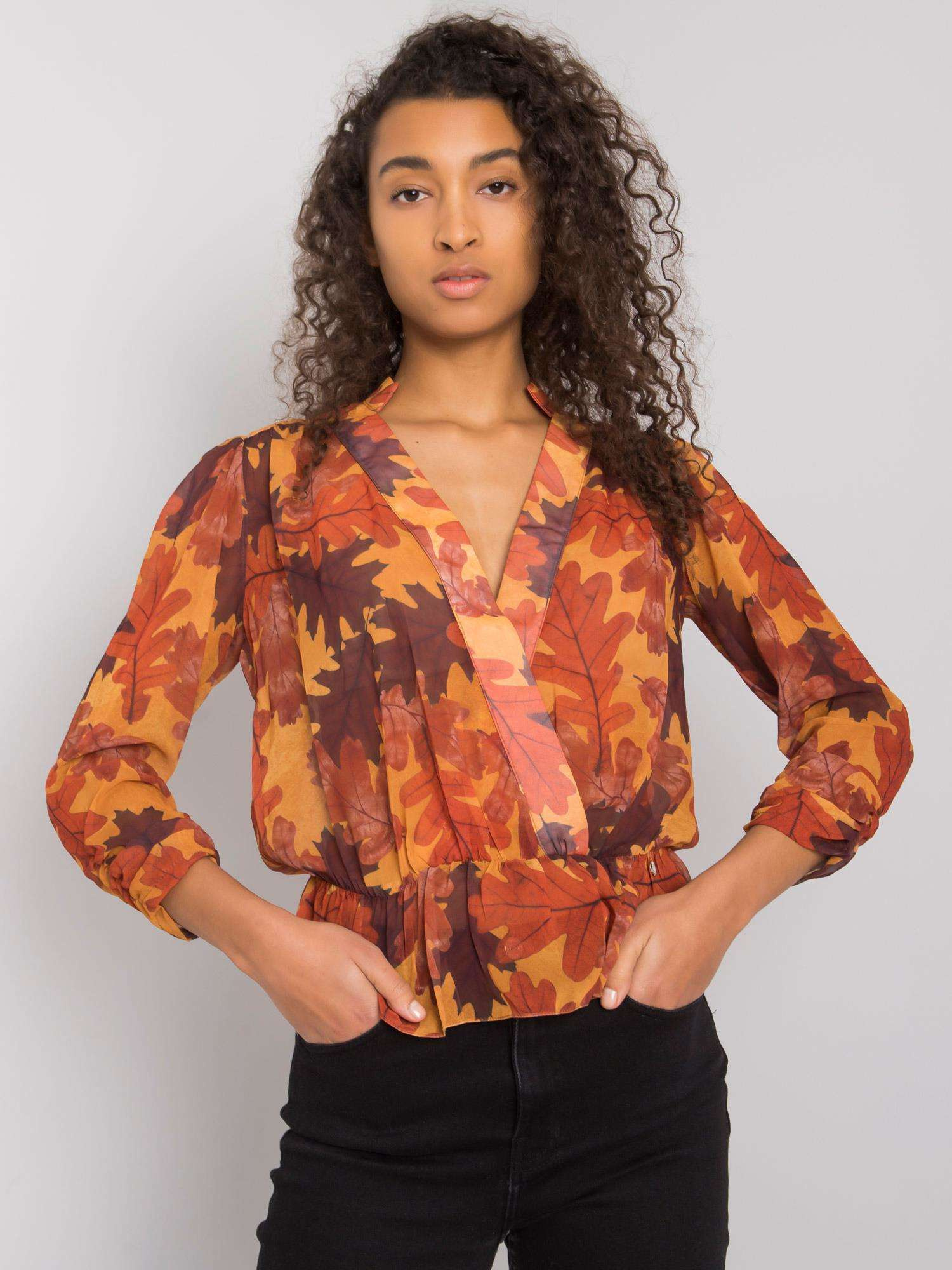 Oranžová blúzka s potlačou listov LC-BZ-22K-2048.22P-brown-orange Veľkosť: S