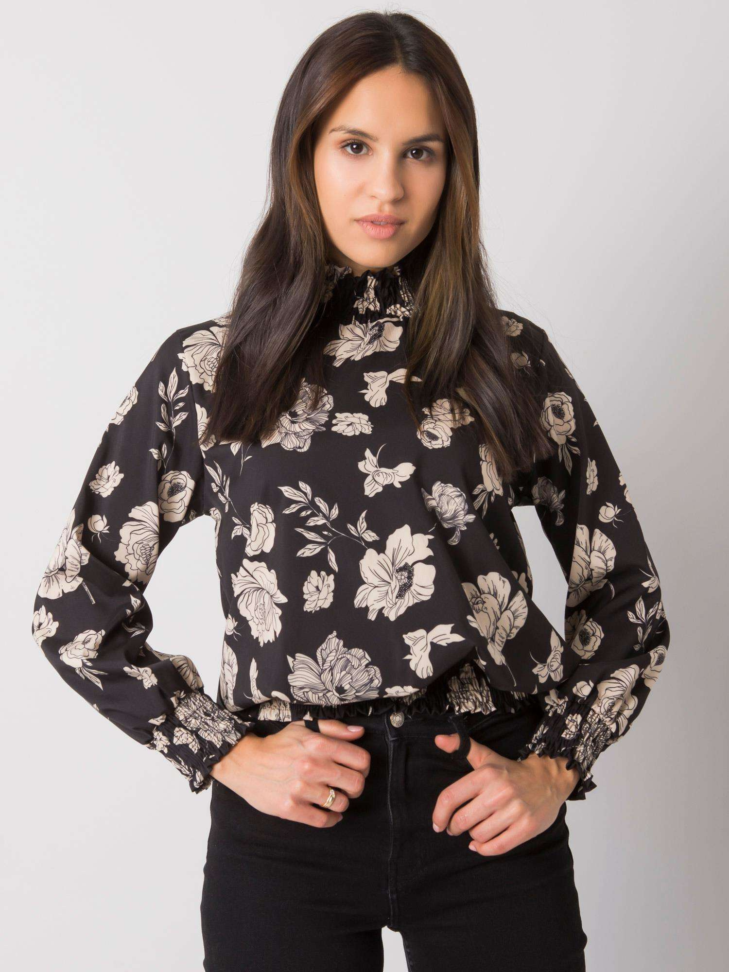 Čierna dámska blúzka s bielou potlačou DHJ-BZ-8501.79-black Veľkosť: ONE SIZE