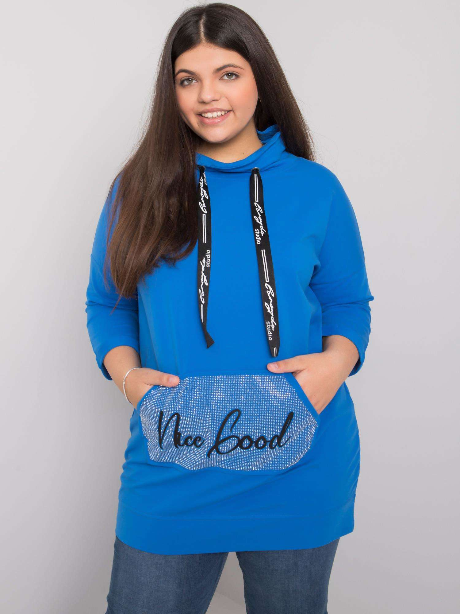Modrá mikina Crystal so šnúrkami vo výstrihu a zdobeným klokaním vreckom -RV-BZ-6899.54P-blue Veľkosť: ONE SIZE