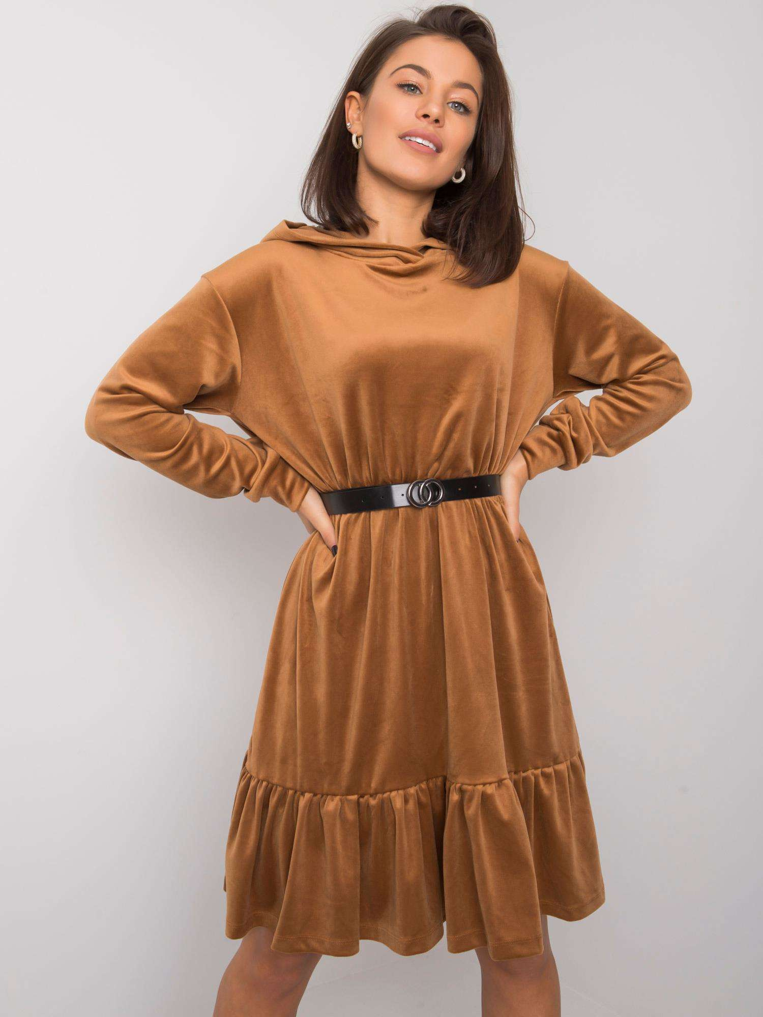 Svetlohnedé velúrové mini šaty s kapucňou FA-SK-7563.11P-camel Veľkosť: ONE SIZE