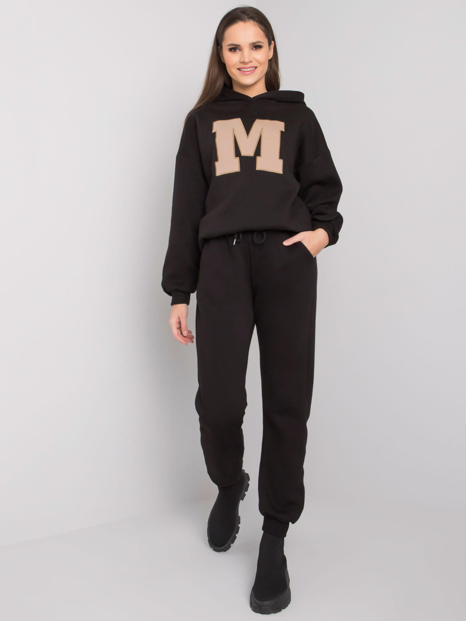 Čierna dámska tepláková súprava EM-KMPL-668.72-black Veľkosť: L/XL