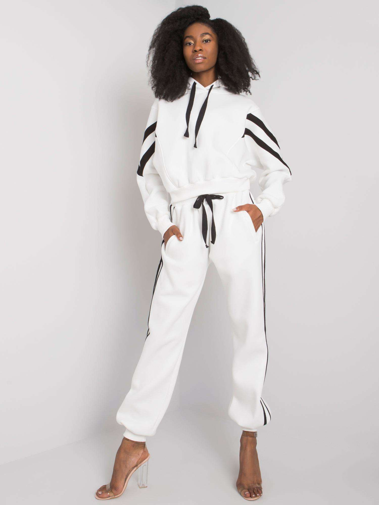 Biela dámska tepláková súprava s čiernymi pruhmi EM-KMPL-700.06X-white Veľkosť: L/XL