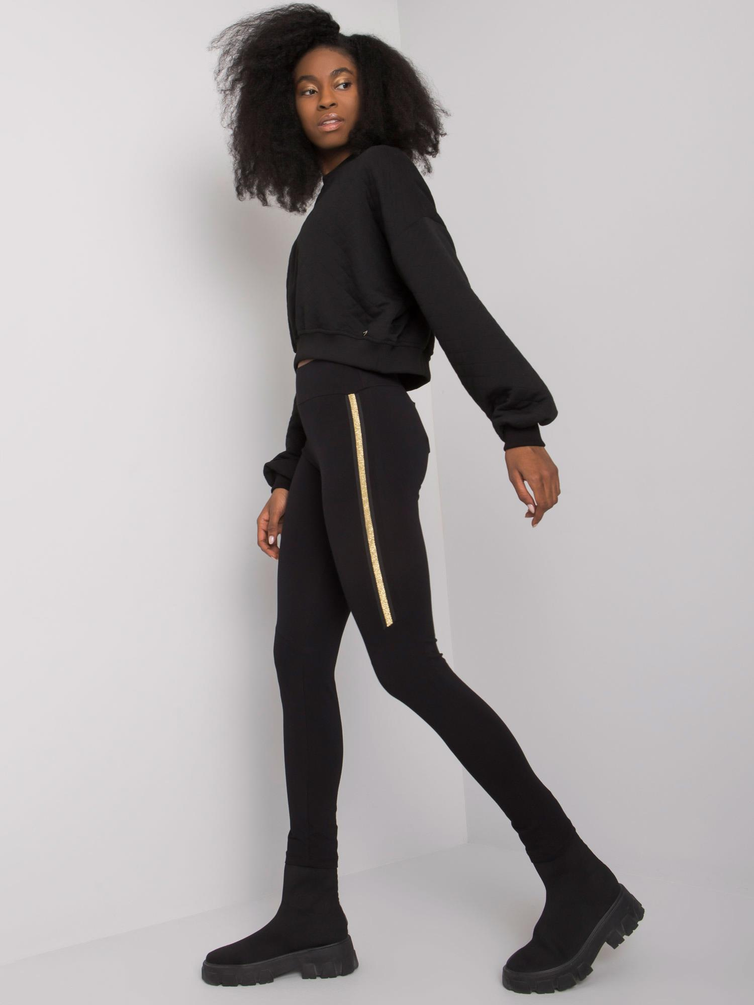 Čierne legíny Bruna so zlatým pruhom na stehne RV-LG-7368.08P-black Veľkosť: S/M