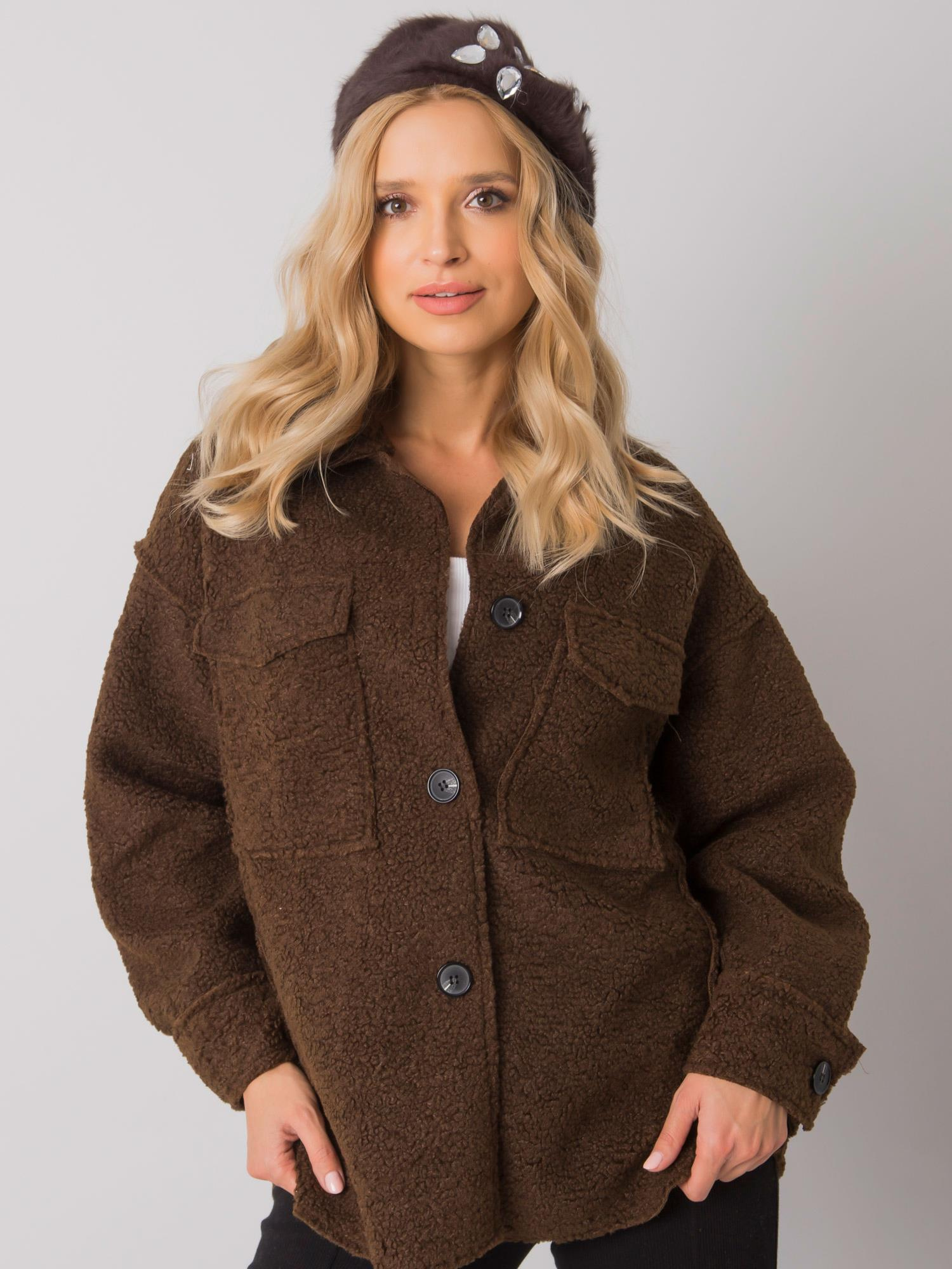 Hnedý kožušinový baret s kamienkami AT-CZ-BF38834-1-brown Veľkosť: ONE SIZE