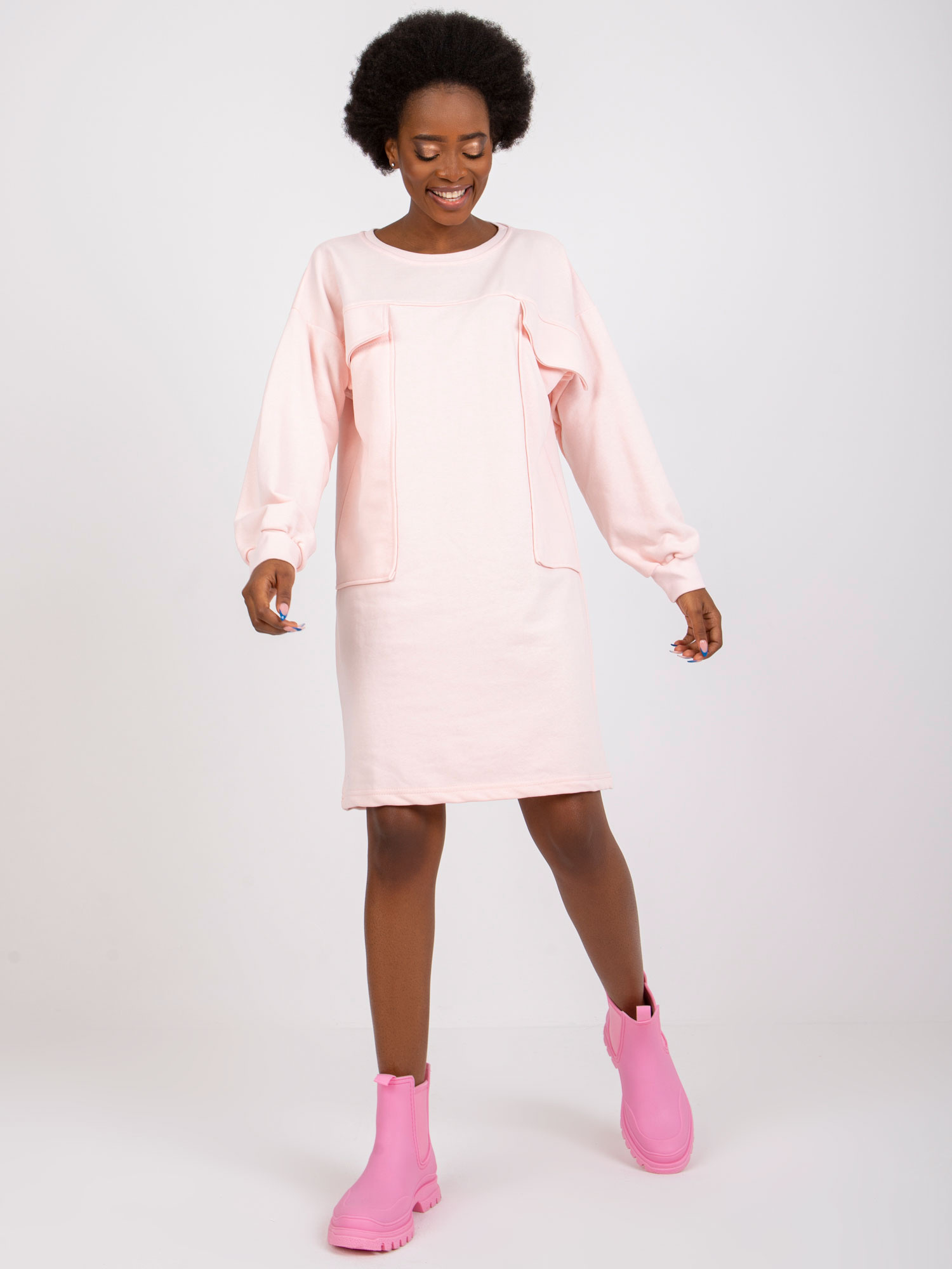 Svetloružové šaty s vreckami Carrara -EM-SK-717.33X-light pink Veľkosť: ONE SIZE