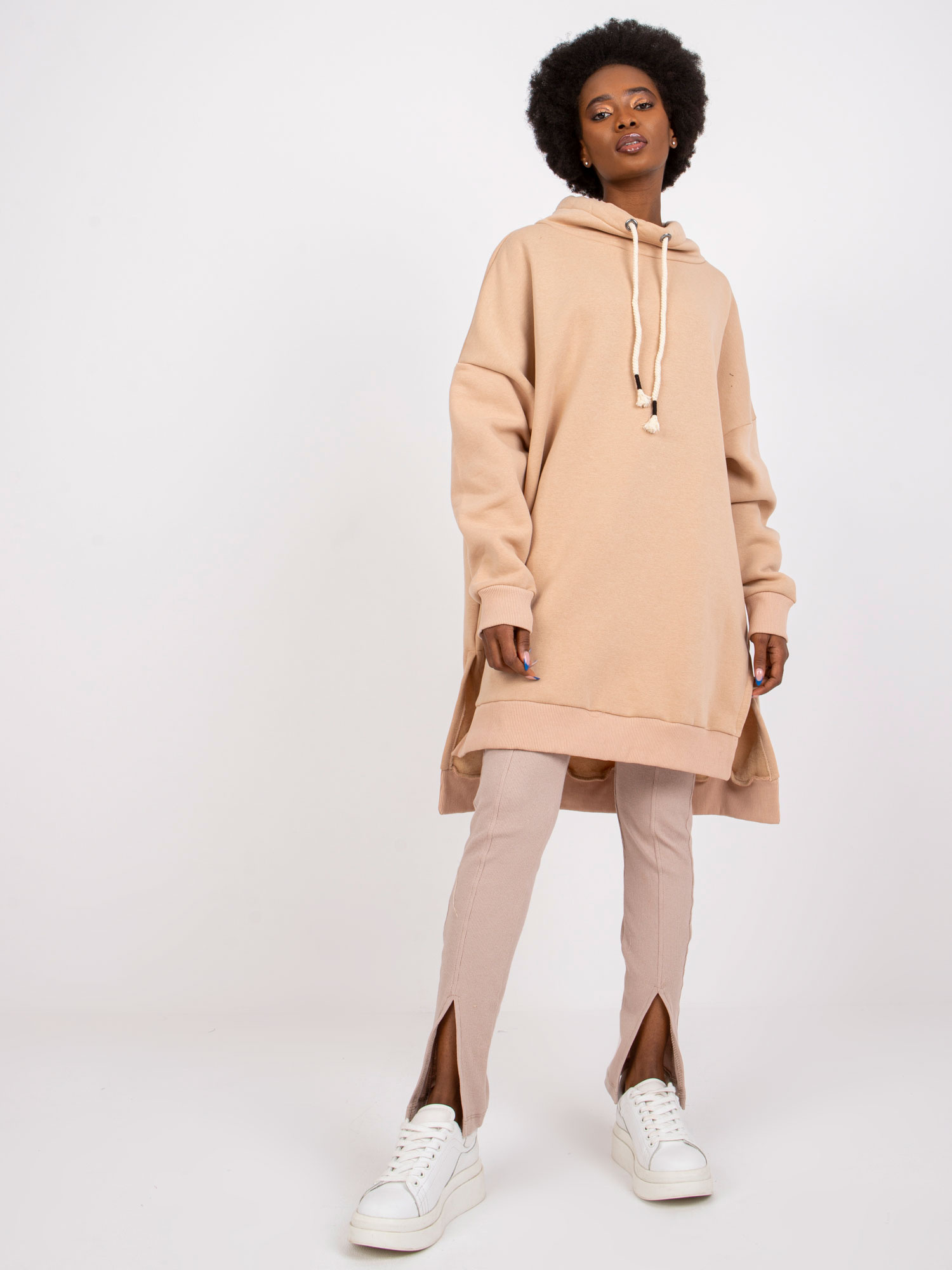 Béžová dlhá mikina Martil s golierom na šnúrky -FA-TU-6115-1.68P-beige Veľkosť: ONE SIZE