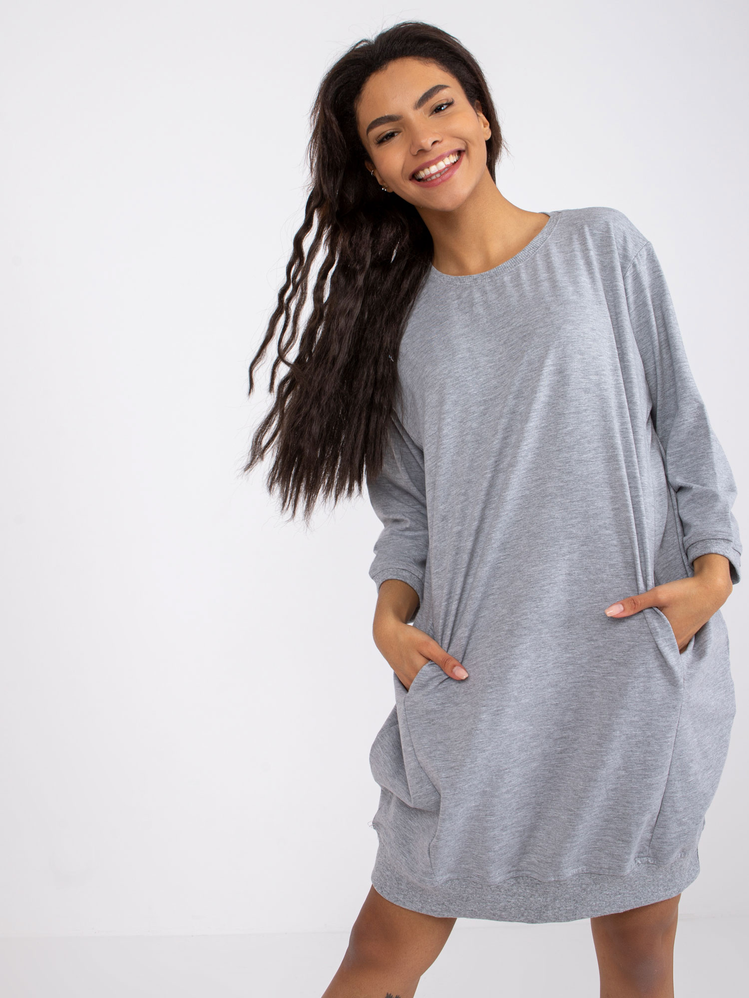 Šedé mikinové šaty Salou s vreckami -RV-SK-6839.95-grey Veľkosť: S/M