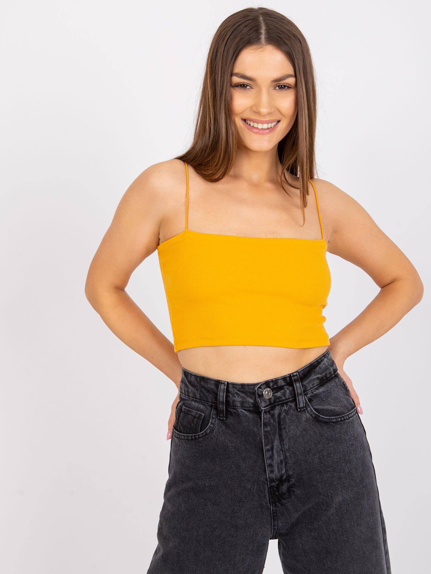 Svetlo oranžový krátky top na tenké ramienka Aria -RV-TP-7535.11 Veľkosť: XS