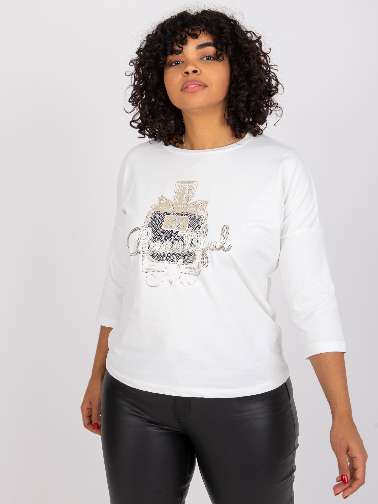 Smotanové tričko Vickey s potlačou parfumu "Beautiful Me" RV-BZ-7423.66P-ecru Veľkosť: ONE SIZE