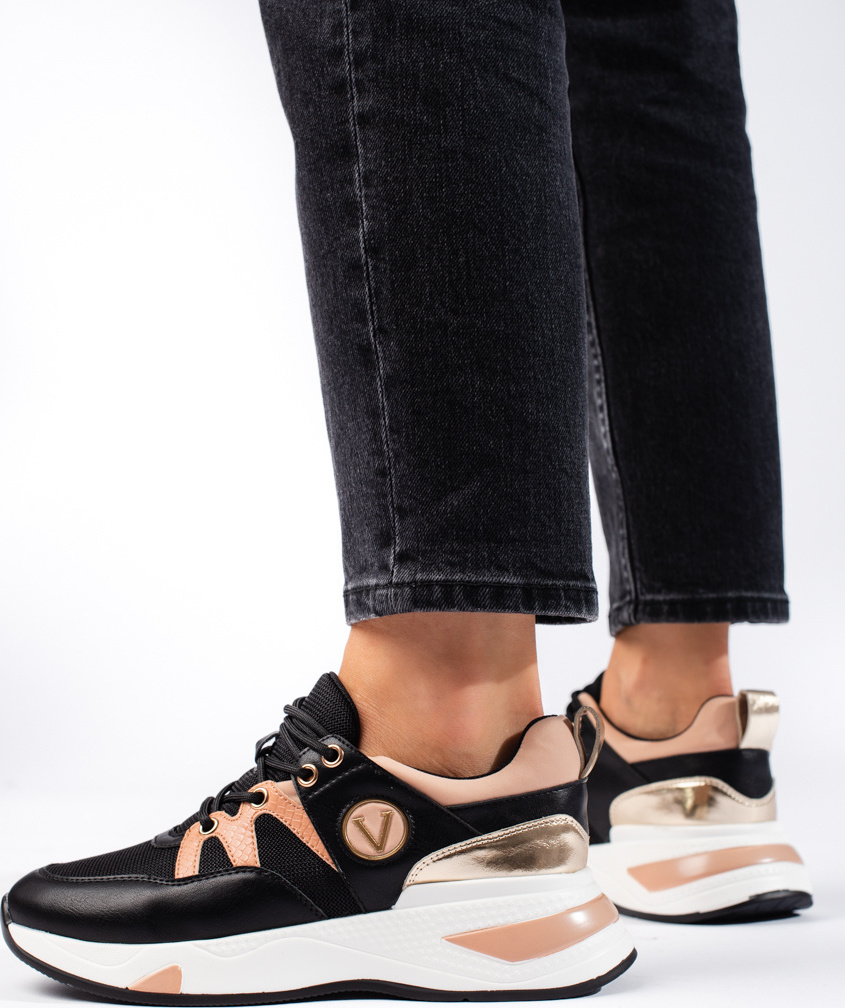ČIERNE ŠTÝLOVÉ SNEAKERSY VINCEZA 22-10727B Veľkosť: 36