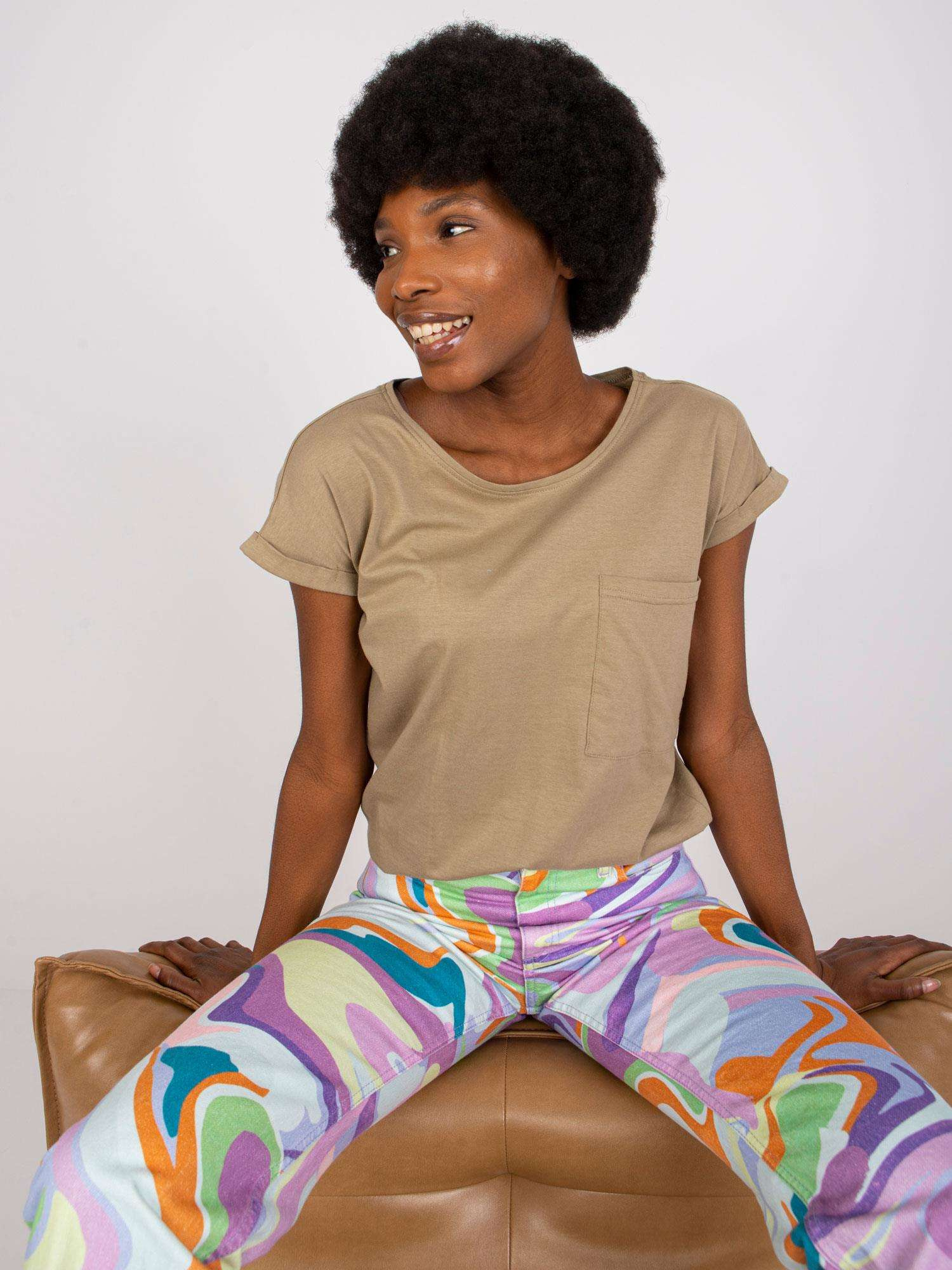 Tmavobéžové tričko Ventura s krátkym rukávom a vreckom TW-TS-1001.30X-dark beige Veľkosť: S