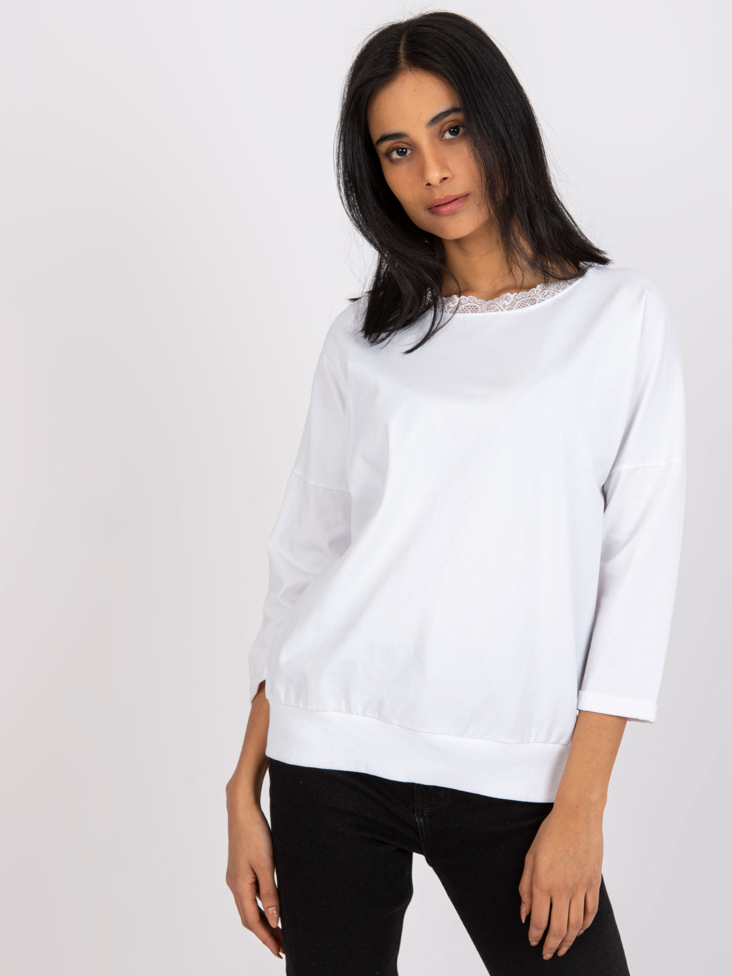 Biele voľné tričko s viazaním na chrbte RV-BZ-7550.58-white Veľkosť: L/XL