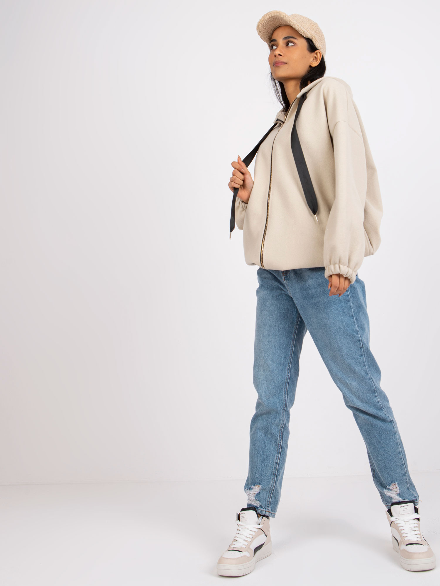 Béžová oversize mikina Sevilla so širokými šnúrkami -DHJ-PL-5716.10P-beige Veľkosť: ONE SIZE