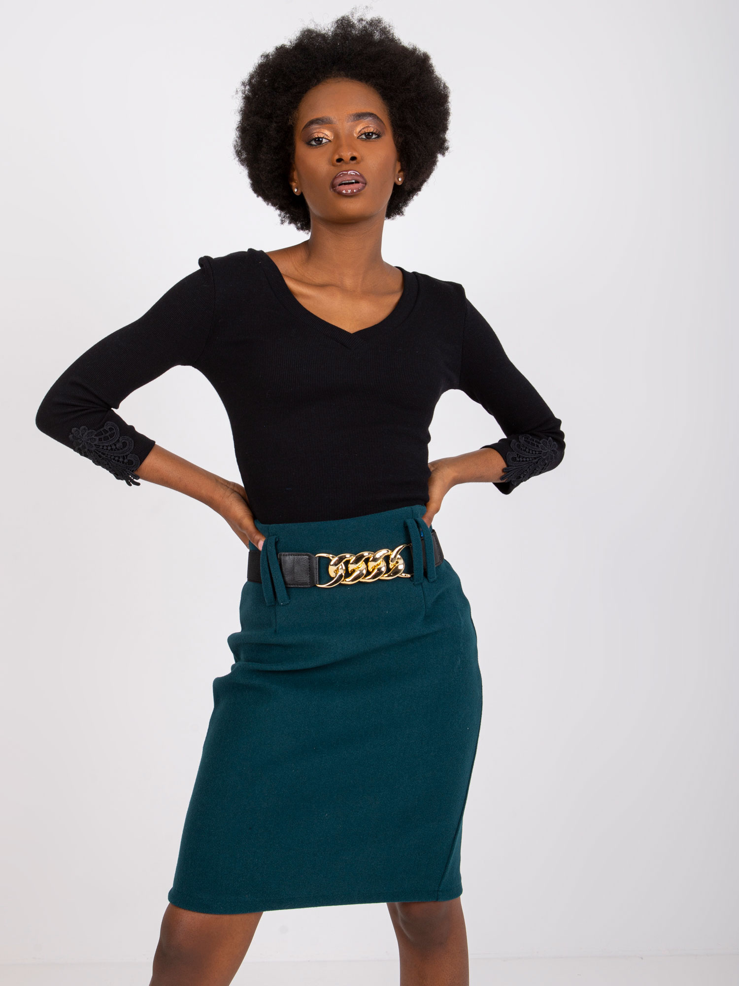 Čierne rebrované tričko Alissia s čipkou na rukávoch -RV-BZ-7529.92-black Veľkosť: S