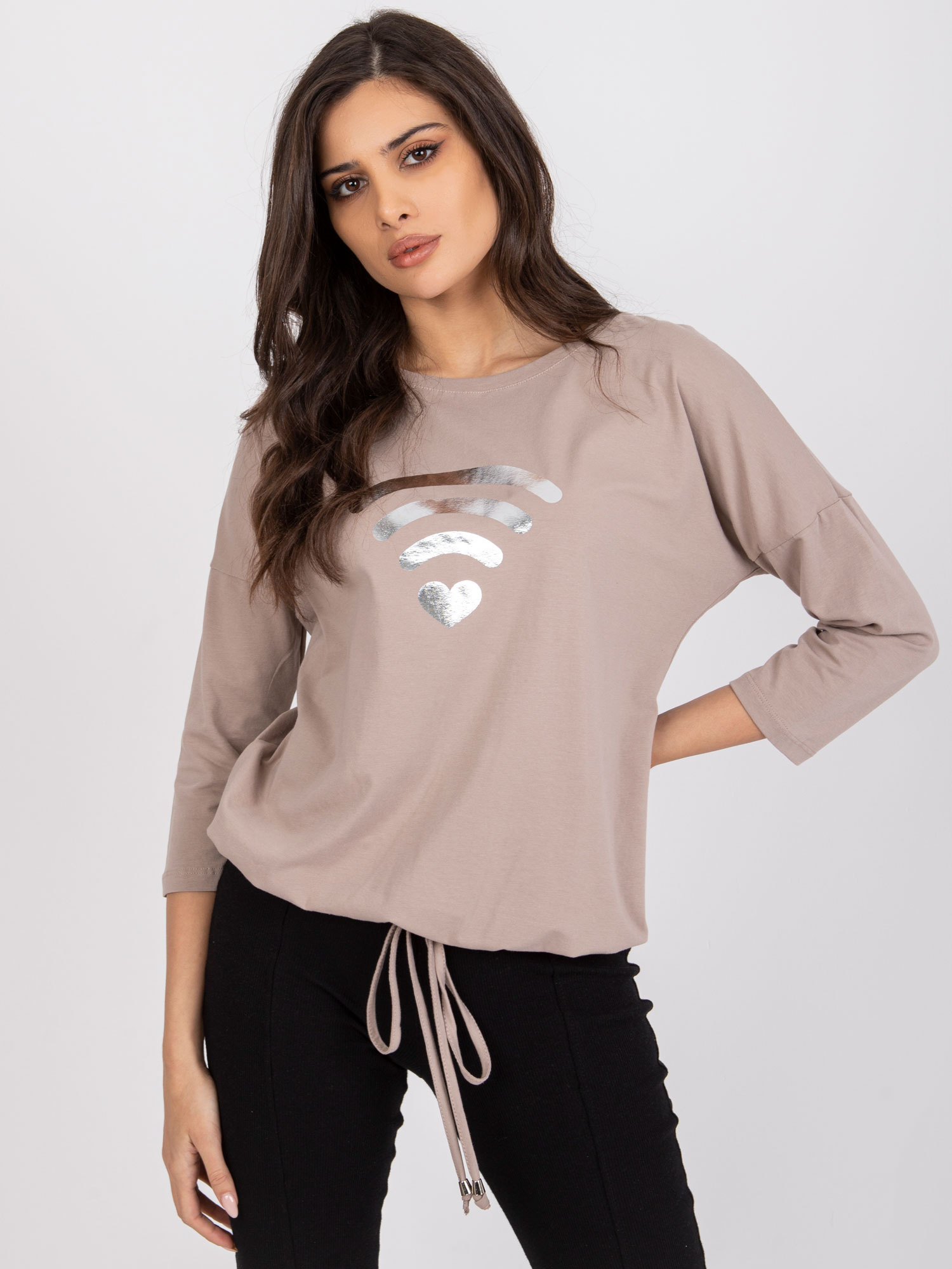 Béžové tričko Domenica s lesklou potlačou -RV-BZ-7547.12P-beige Veľkosť: S/M