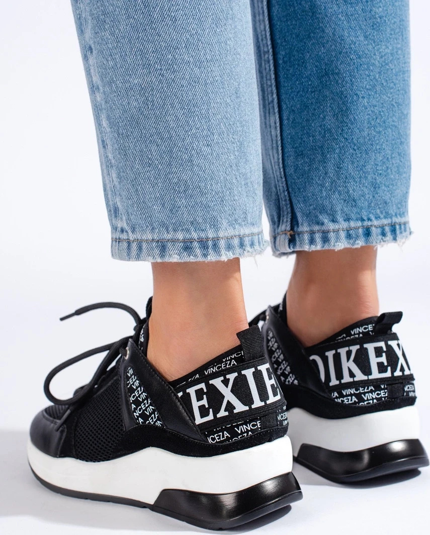 ČIERNE MÓDNE SNEAKERSY 22-10726B Veľkosť: 37