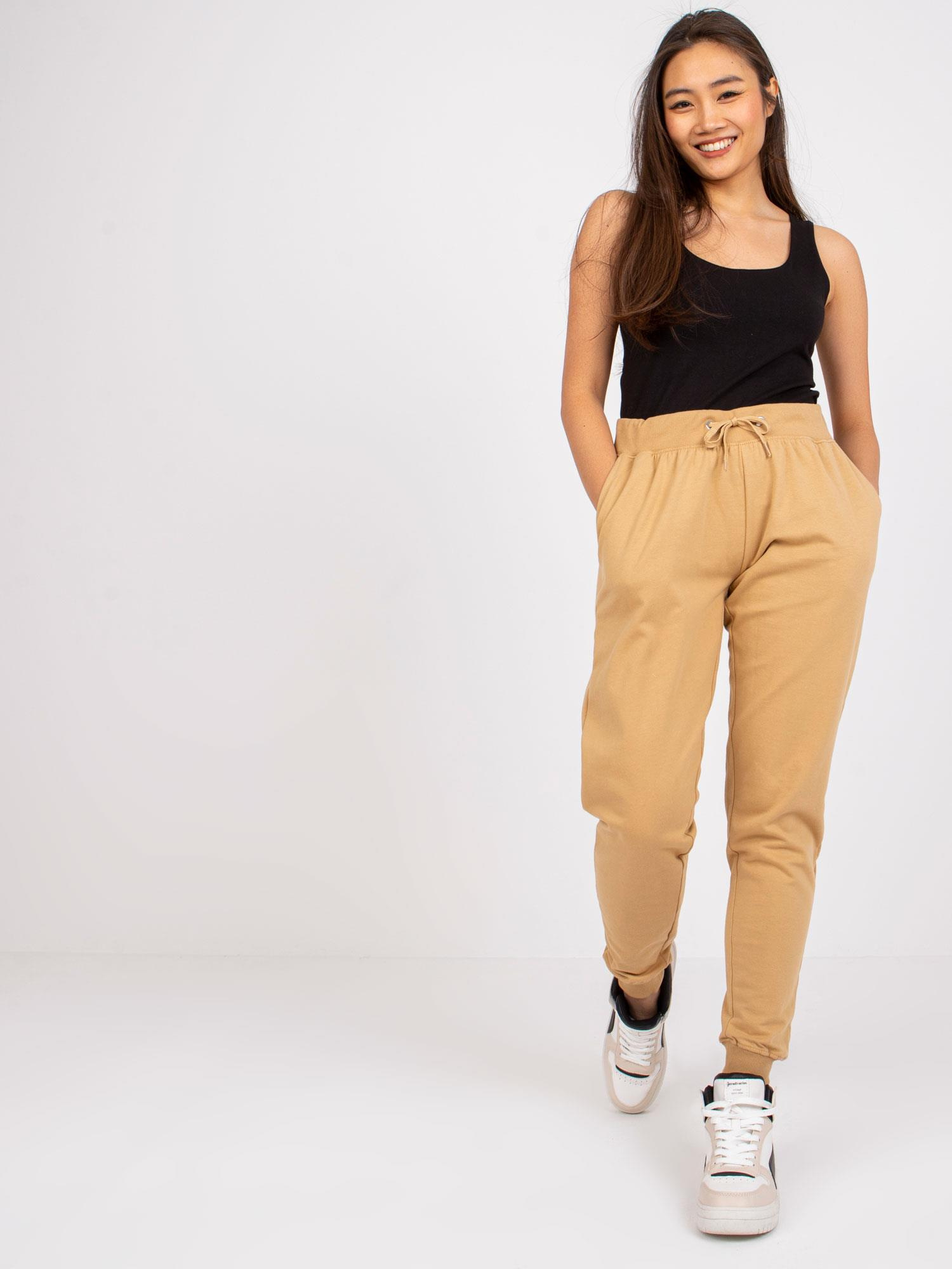 Béžové basic tepláky Jessica TW-DR-1033.16P-beige Veľkosť: M