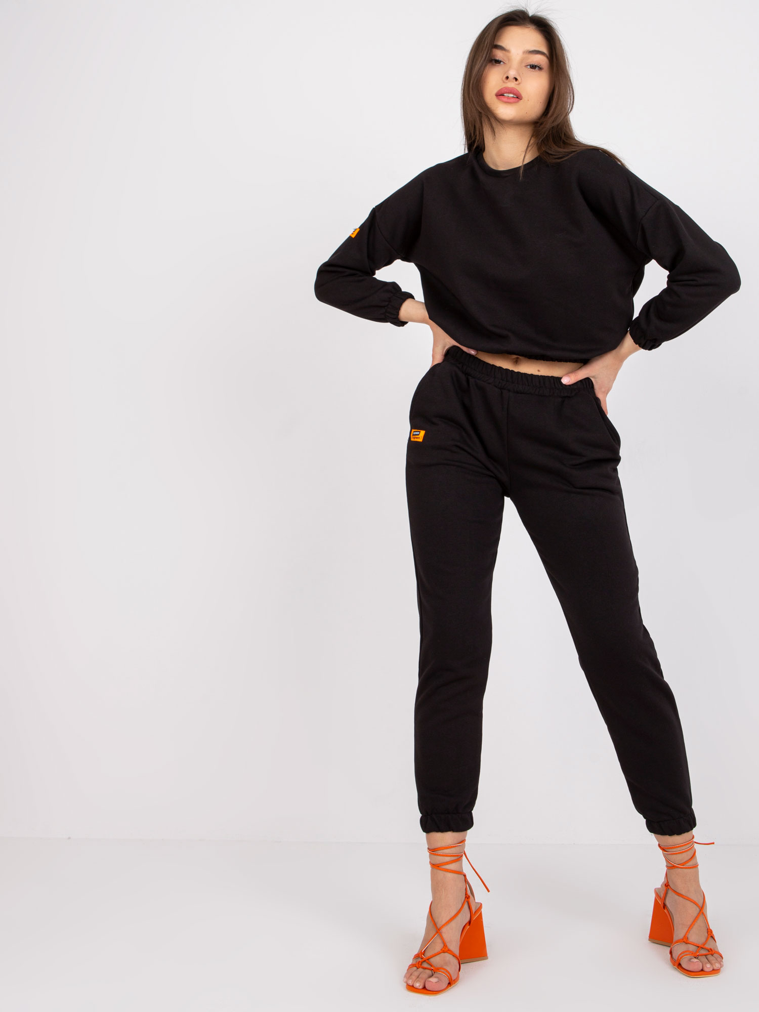 Čierny komplet Liliana s lemovaním na gumy LK-KMPL-508714.19P-black Veľkosť: ONE SIZE