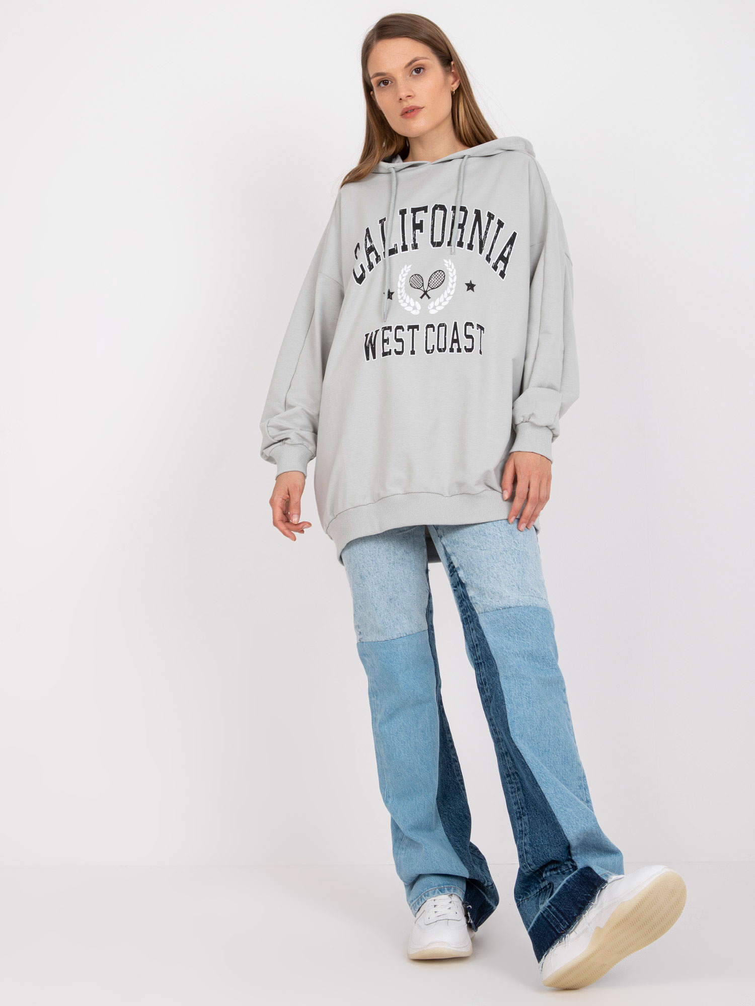 Svetlosivá dámska oversize mikina s potlačou FA-BL-7706.58-gray Veľkosť: ONE SIZE