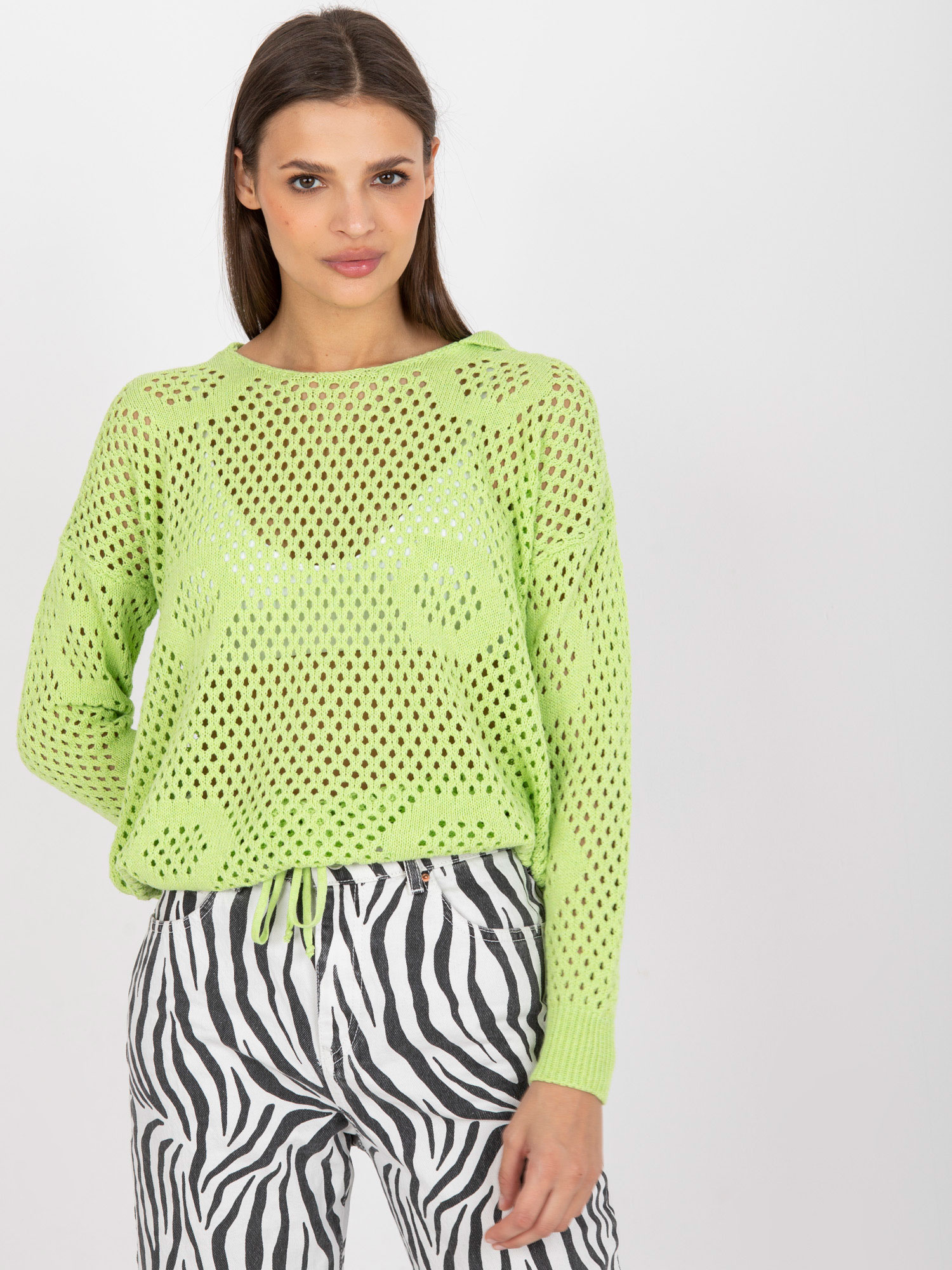 Svetlo zelený dámsky sveter s kapucňou LC-SW-0237.26P-light green Veľkosť: ONE SIZE