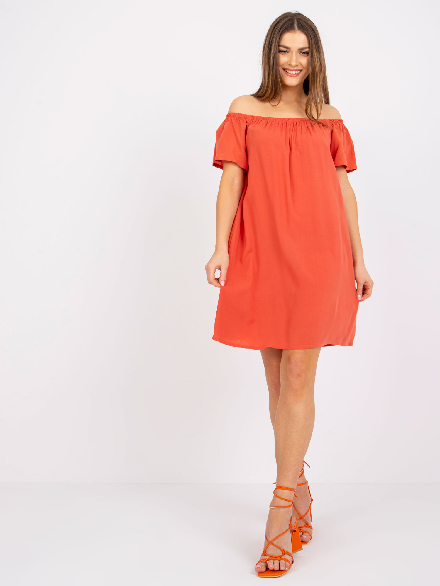 Oranžové klasické šaty Remember s výstrihom "carmen" -D73761M30145G-orange Veľkosť: XL