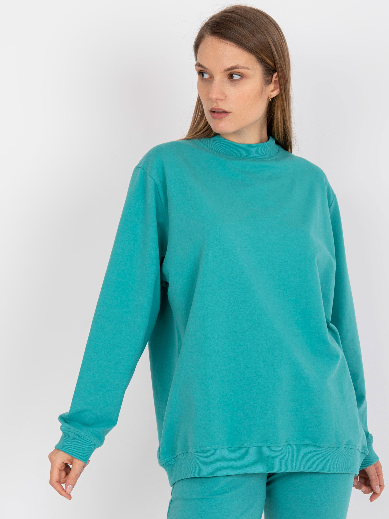 TYRKYSOVÁ OVERSIZE MIKINA S ROLÁKOM AP-BL-A-R001-TURQUOISE Veľkosť: L/XL