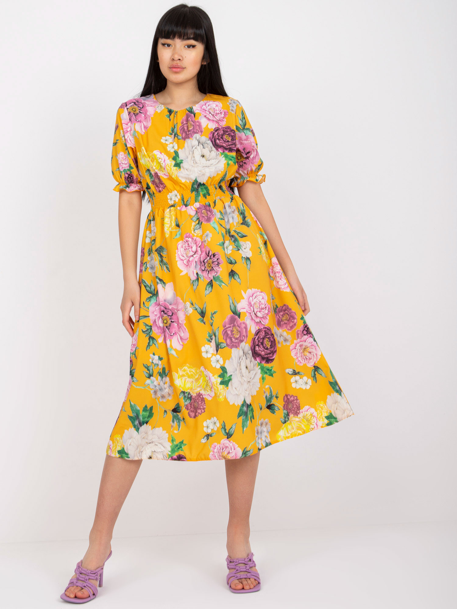 Žlté midi šaty s kvetinovým vzorom -LK-SK-507564.36P-yellow Veľkosť: 40