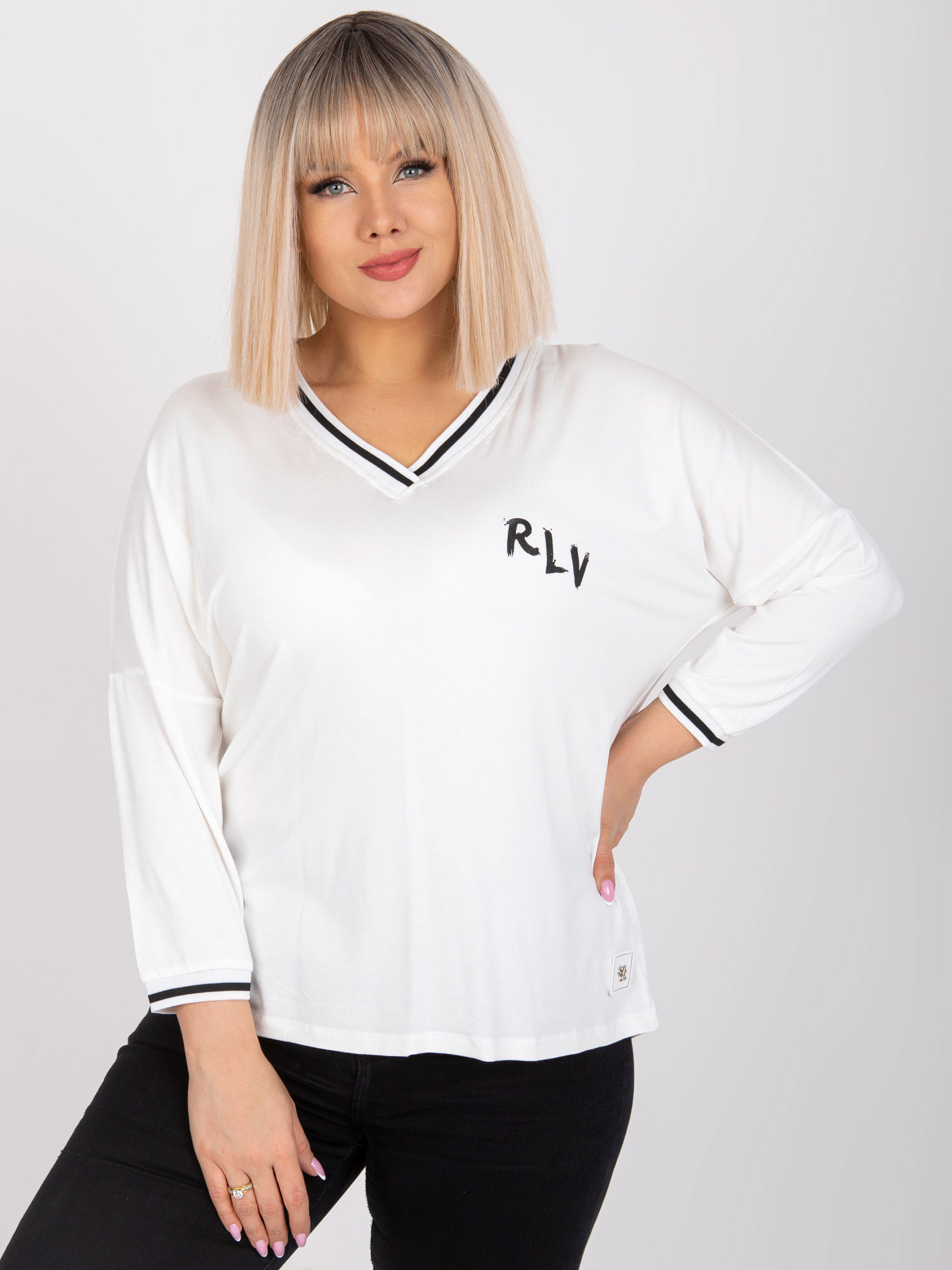 Smotanová blúzka Marianna s pruhovanými lemami -RV-BZ-7583.63P-ecru Veľkosť: ONE SIZE