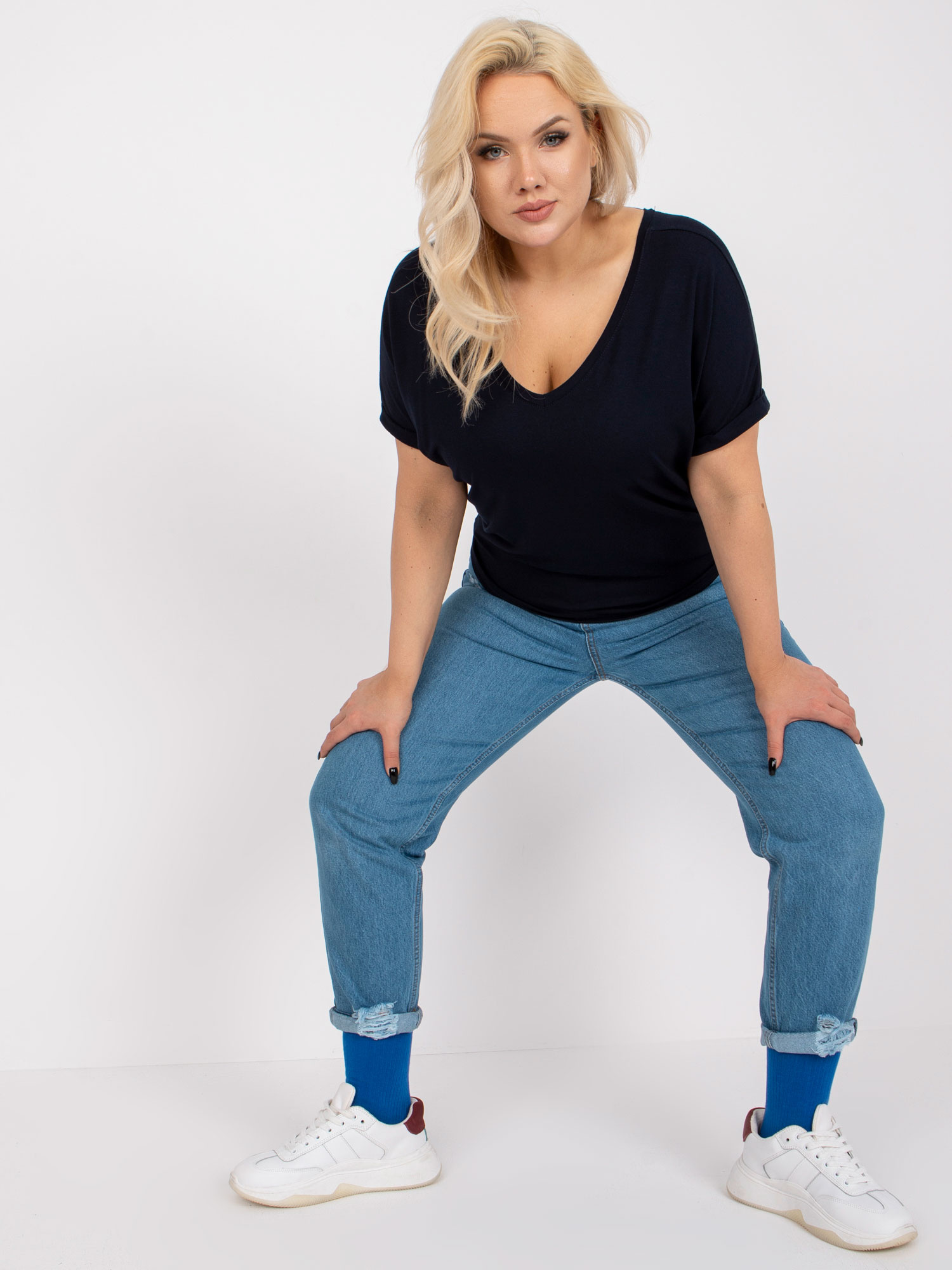 Tmavomodré ľahké tričko Dina z viskózy -RV-BZ-7832.57-navy Veľkosť: ONE SIZE