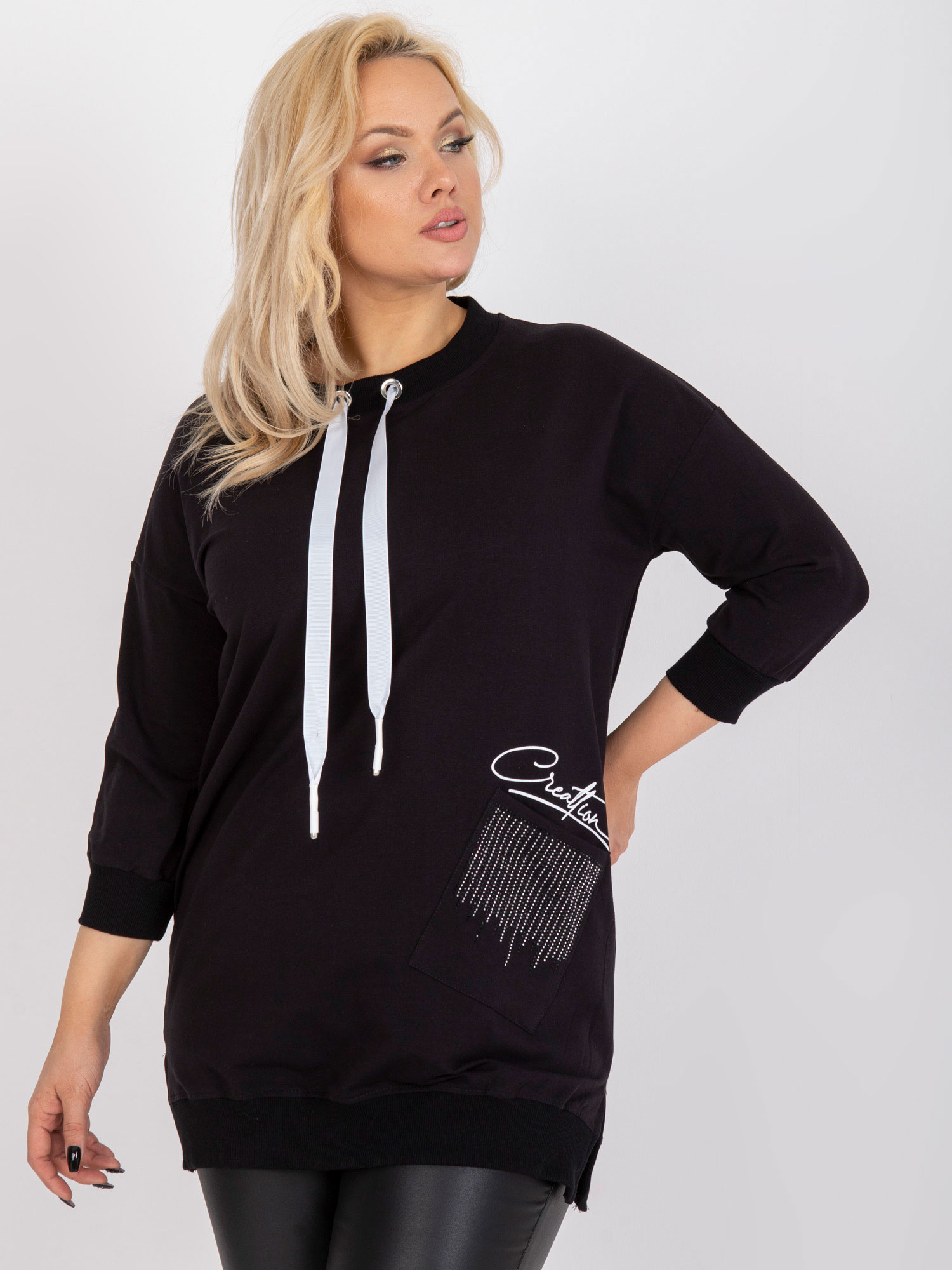 Čierna ležérna tunika -RV-TU-7506.56-black Veľkosť: ONE SIZE