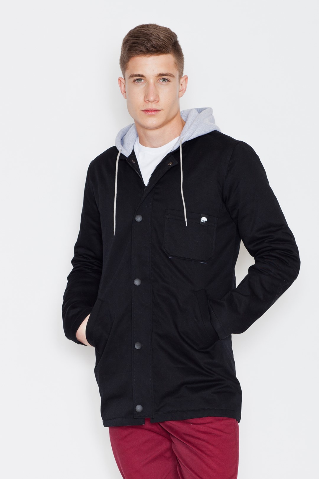 Čierna bunda s kapucňou V013 Black Veľkosť: M