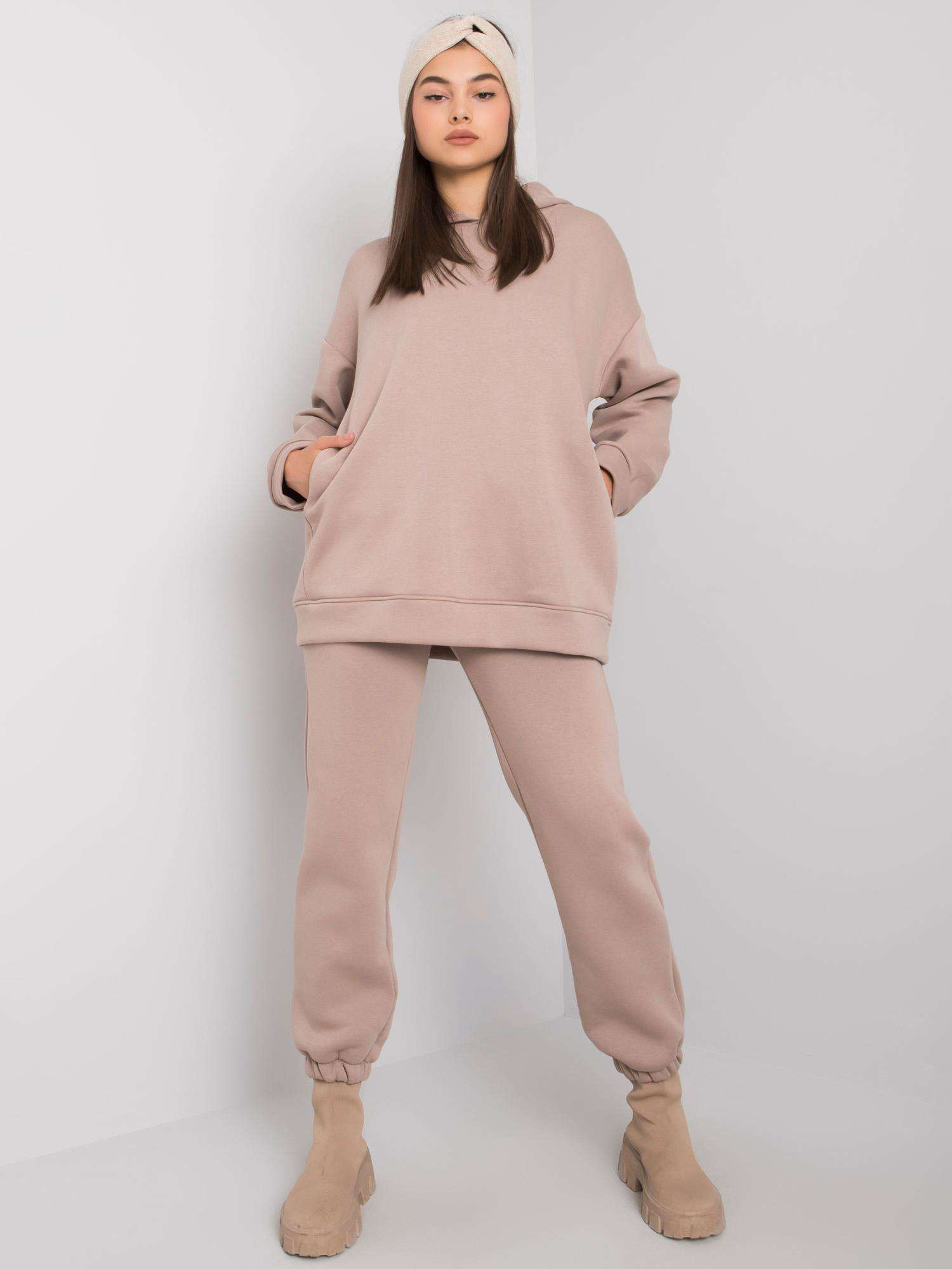 Pudrový teplákový komplet RV-KMPL-6991.95P-powder beige Veľkosť: L