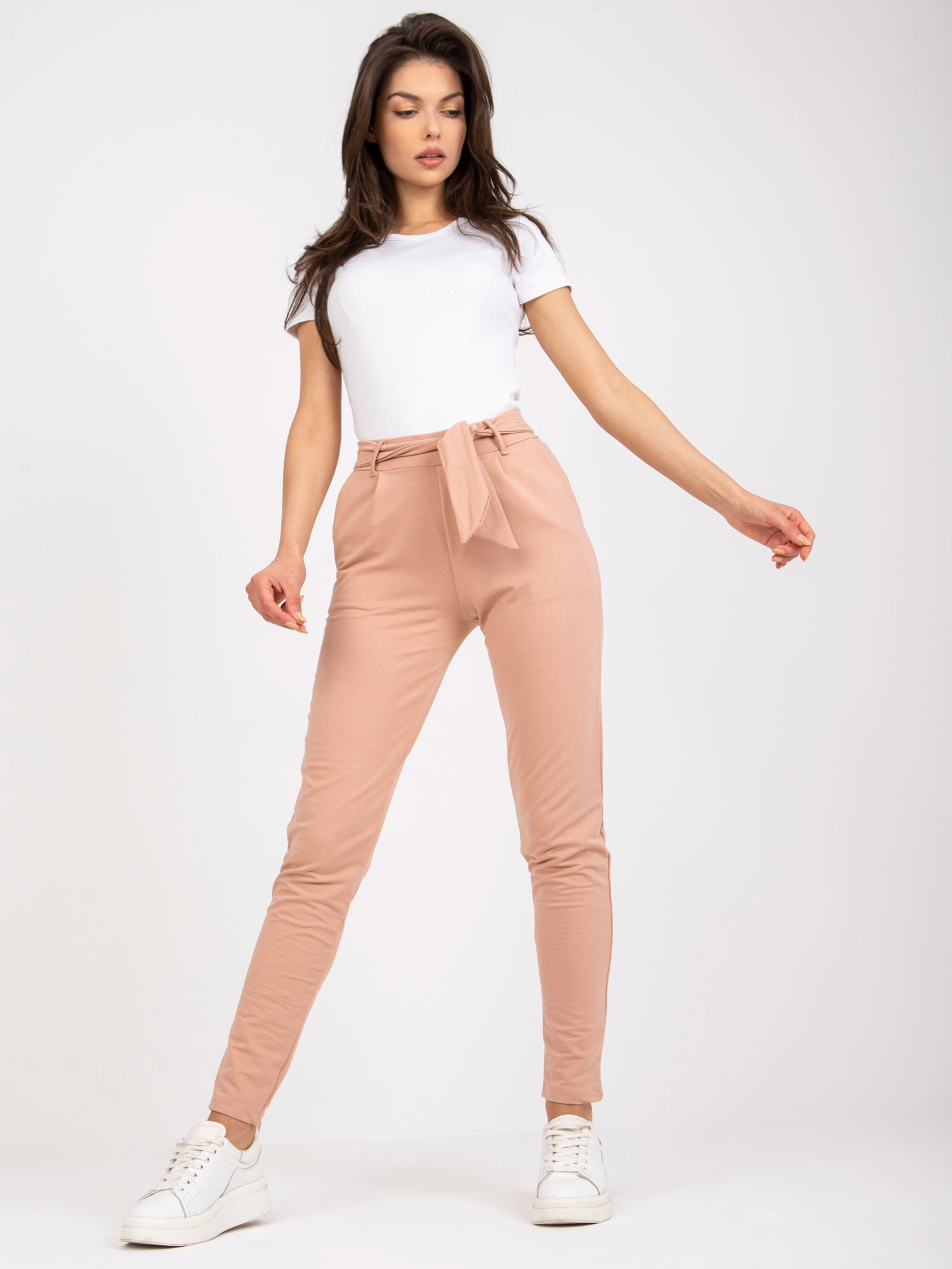 Béžové dámske tepláky s opaskom LO-SP-LK-131.53P-beige Veľkosť: L